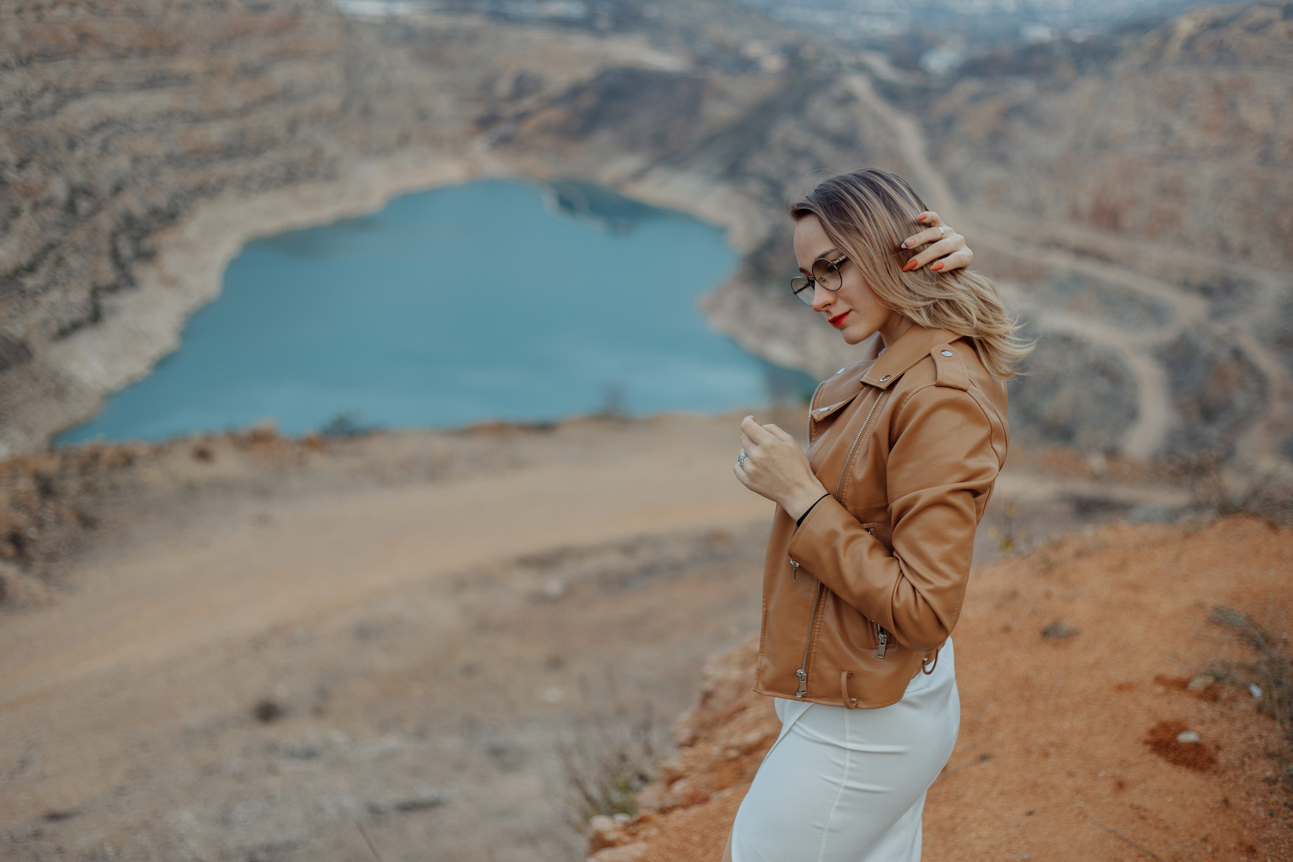 Карьер в Севастополе, в форме сердечка