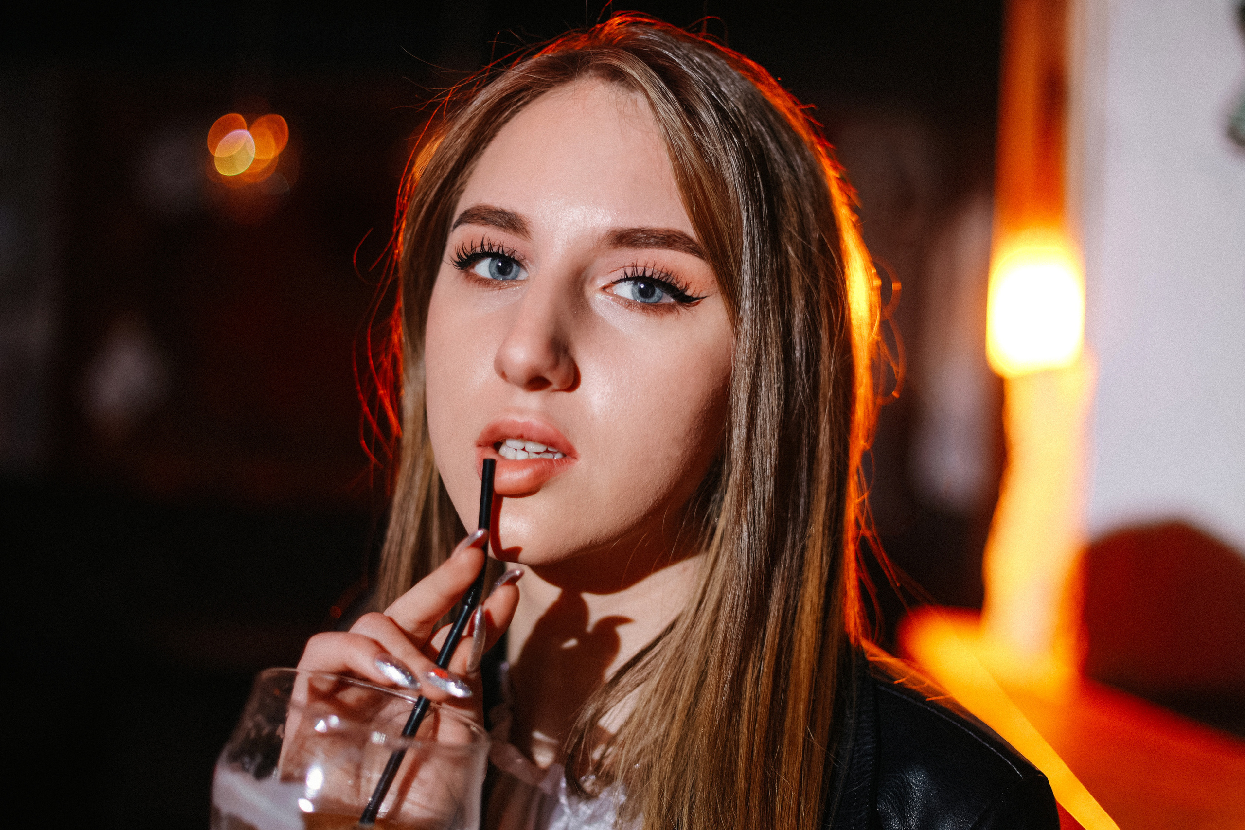 Фотосъёмка в баре. Свадебный и портретный фотограф Ростислав Выхрыстюк