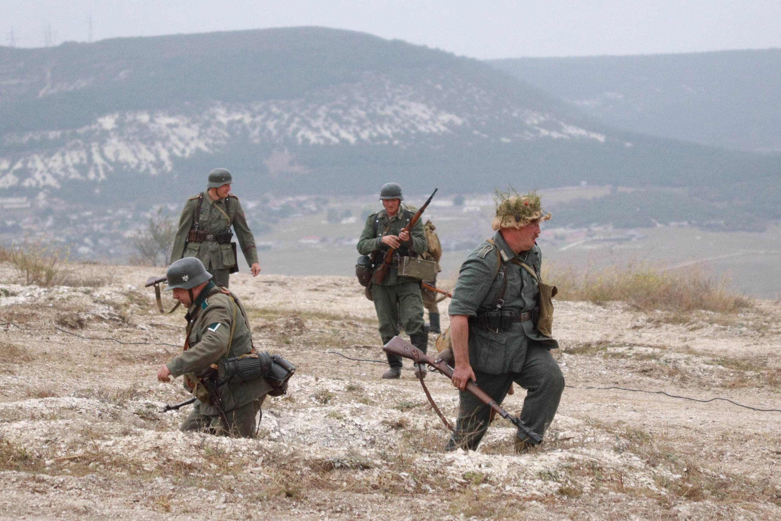 КРЫМСКИЙ ВОЕННО-ИСТОРИЧЕСКИЙ ФЕСТИВАЛЬ на Федюхиных высотах. Свадебный и портретный фотограф Ростислав Выхрыстюк