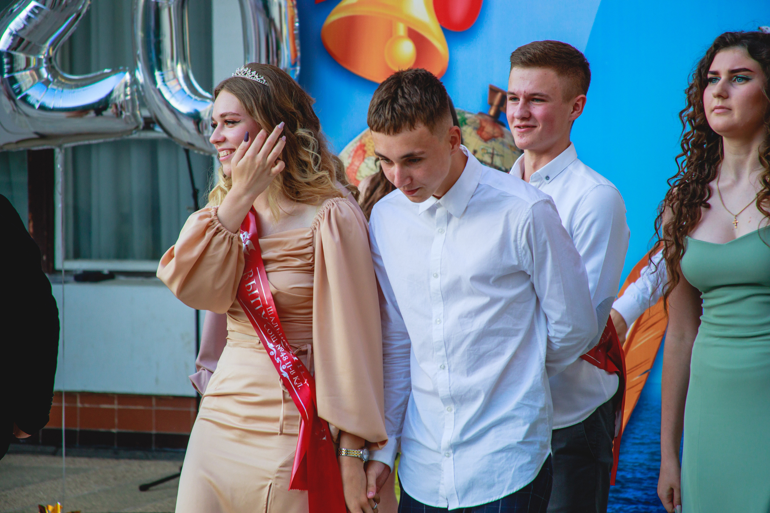 Фотосъёмка выпуска 2021, 48 школа 11 класс. Свадебный и портретный фотограф Ростислав Выхрыстюк