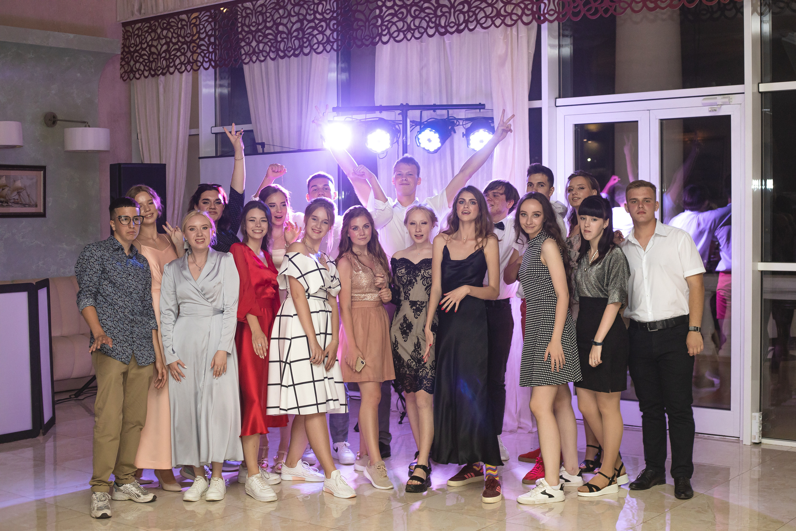 Выпуск 10 школа 11 класс. Свадебный и портретный фотограф Ростислав Выхрыстюк