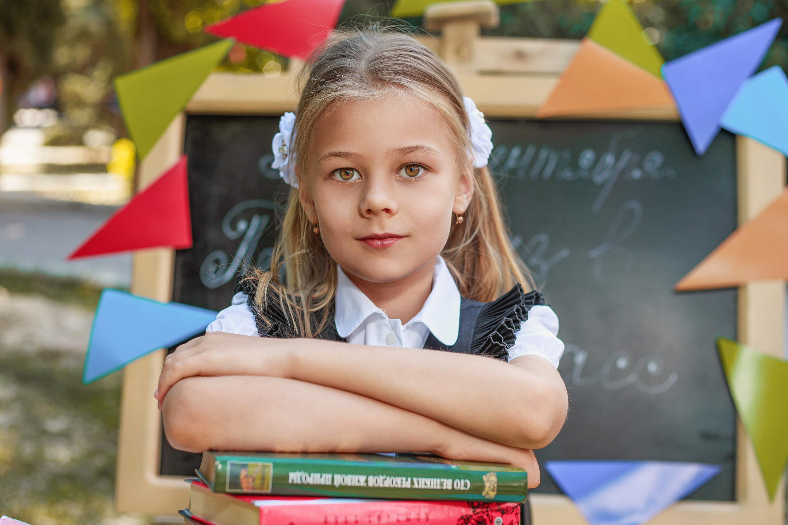 Фотосъёмка первоклассников на улице. Свадебный и портретный фотограф Ростислав Выхрыстюк