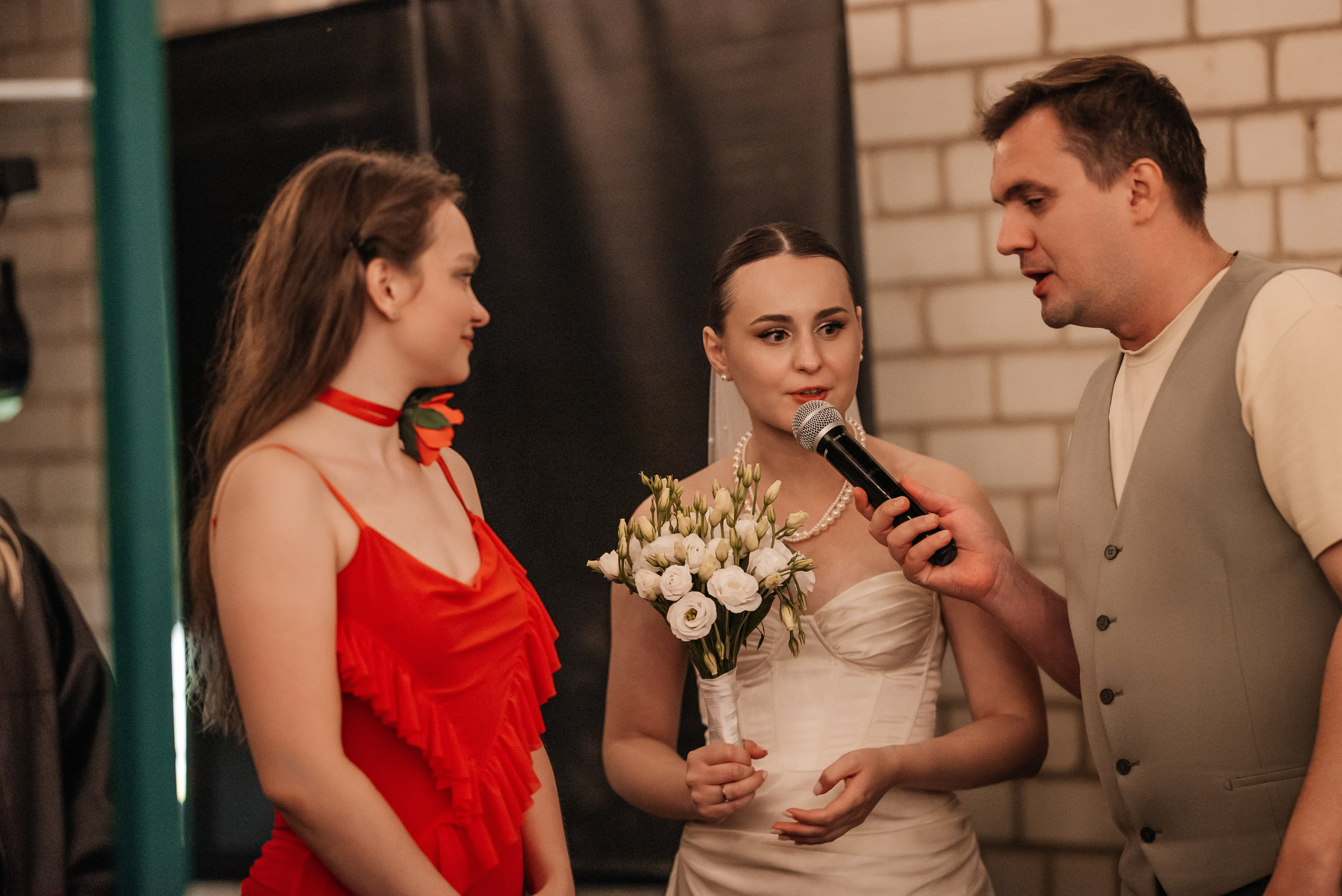 «Свадьба Даши и Артема». Школьный фотограф в Валуйках. Фотосессии для выпускников и изготовление выпускных альбомов в городе Валуйки и в Белгородской области