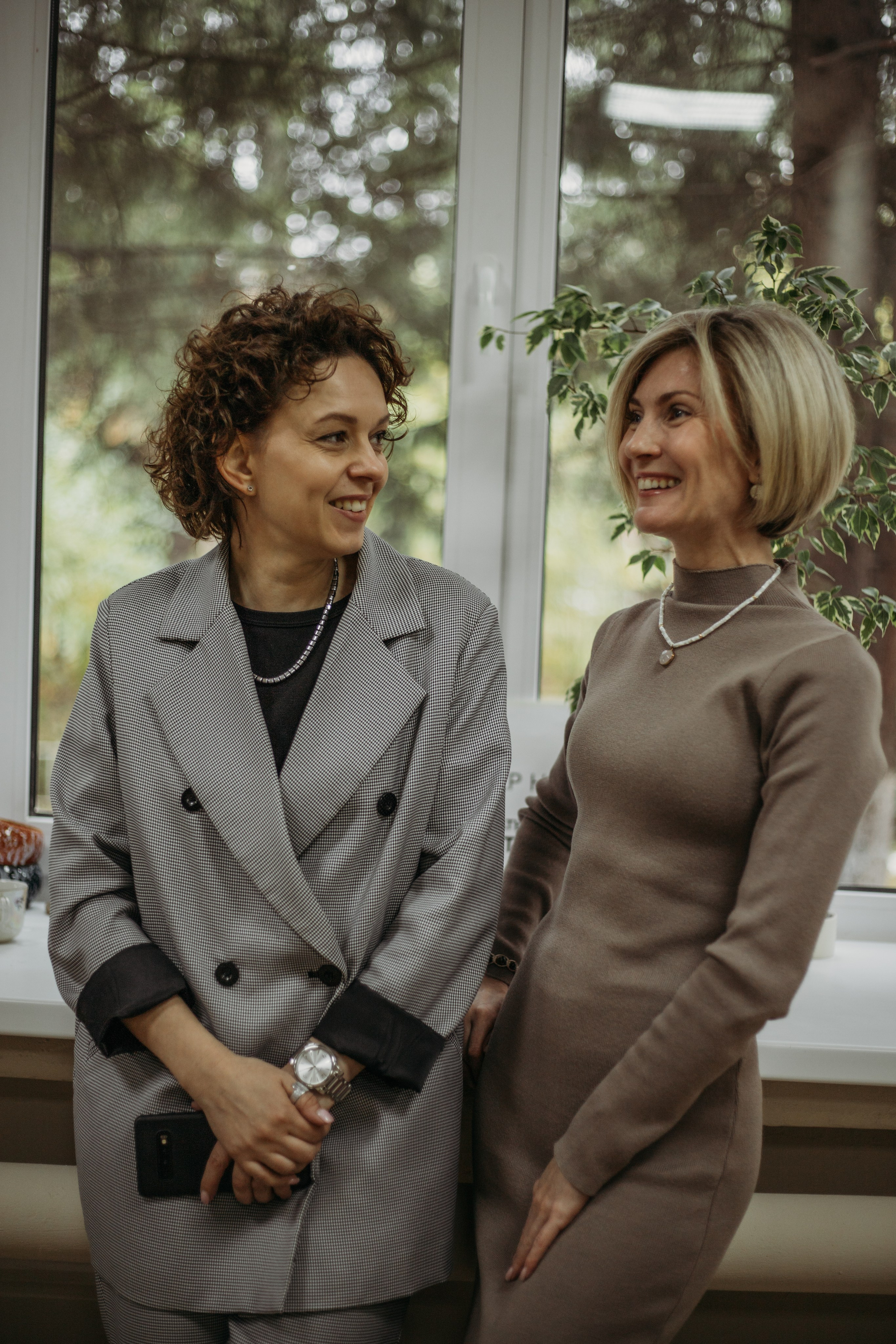 Презентация газеты «Глубокий смысл». Венера Гайн. Репортажный фотограф  Тюмень. Обучение фотографии с 0