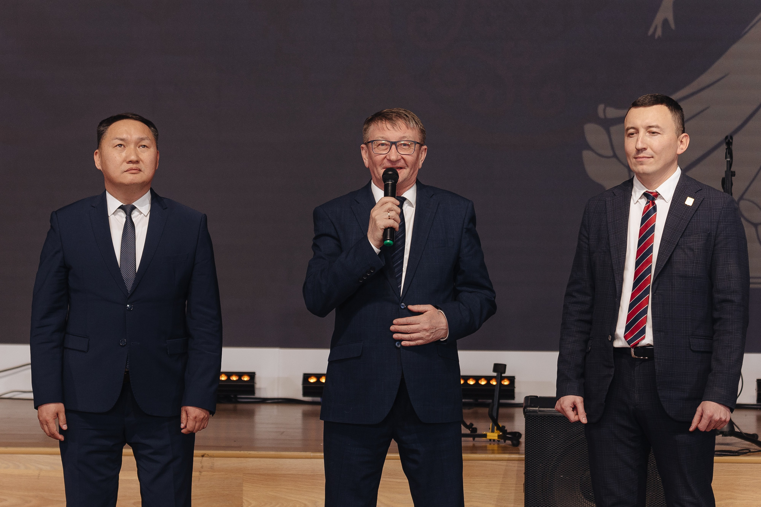 Студенческий бал. Свадебный и семейный фотограф в Улан-Удэ