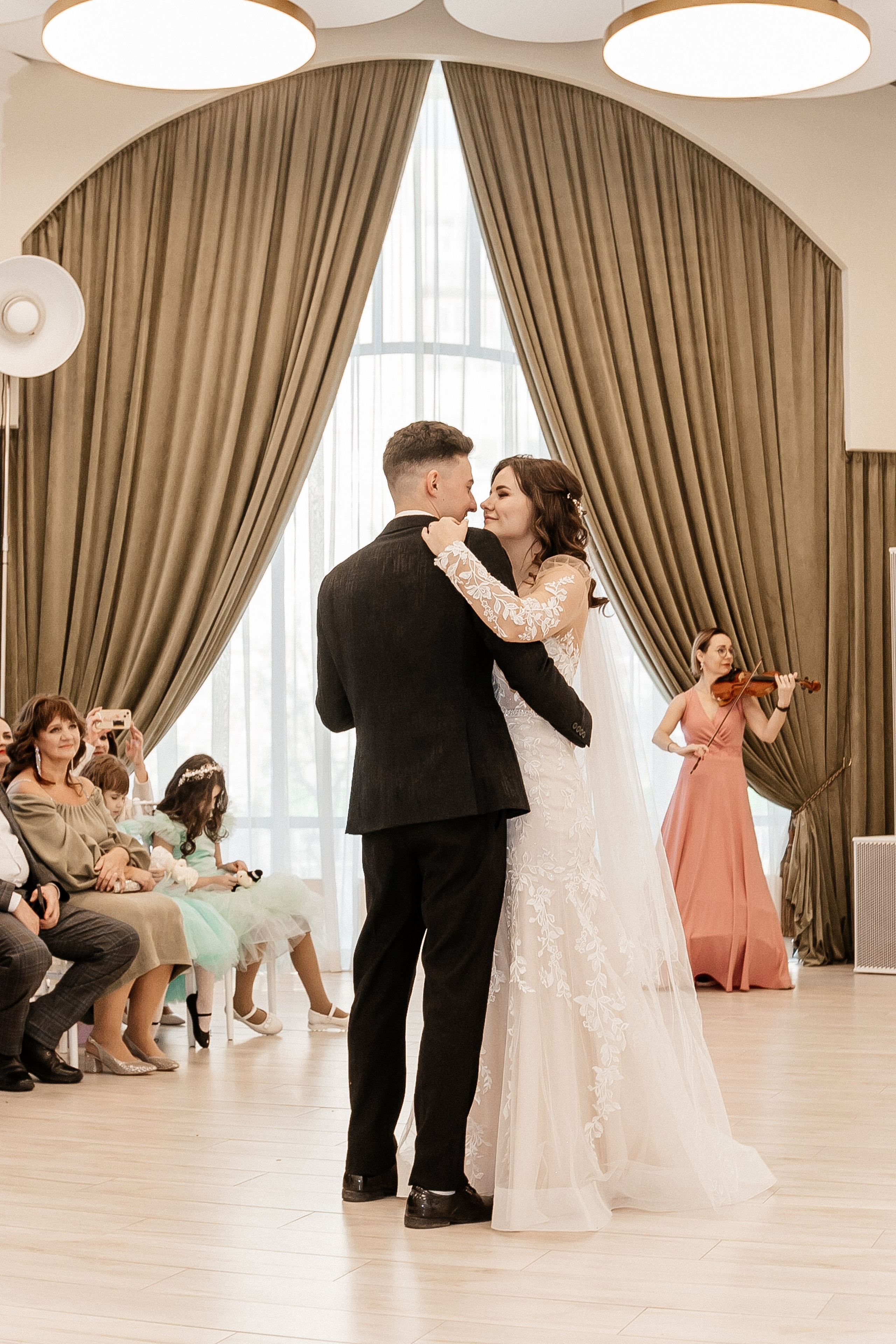 Алик и Ева 2024. Свадебный и портретный фотограф Алина Иванова. Екатеринбург-Москва