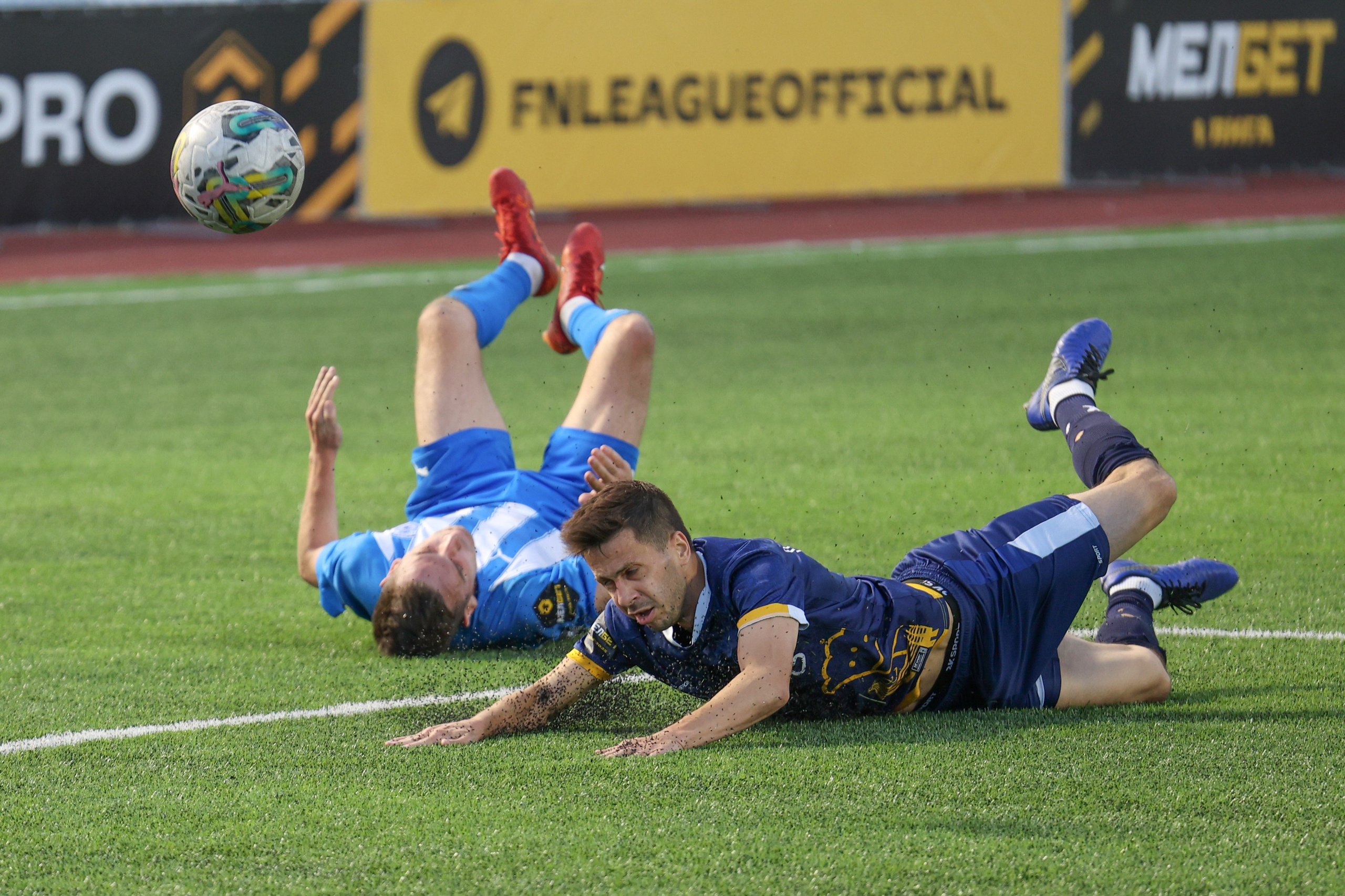 Фото футбольных матчей Первая лига ФНЛ. Фотограф Дмитрий Алексеев