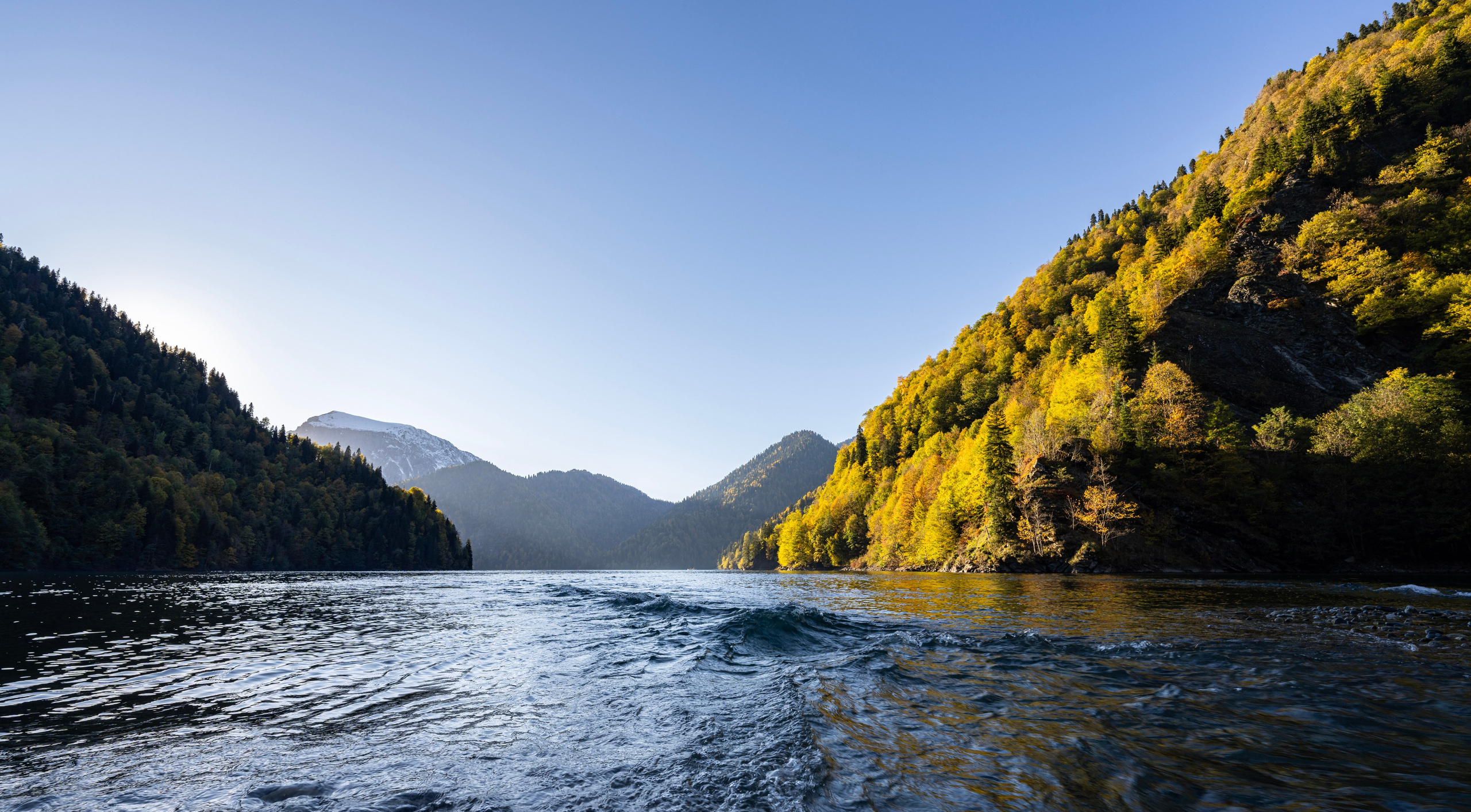 Озеро Рица. Фотограф в Санкт-Петербурге Данил Макаров
