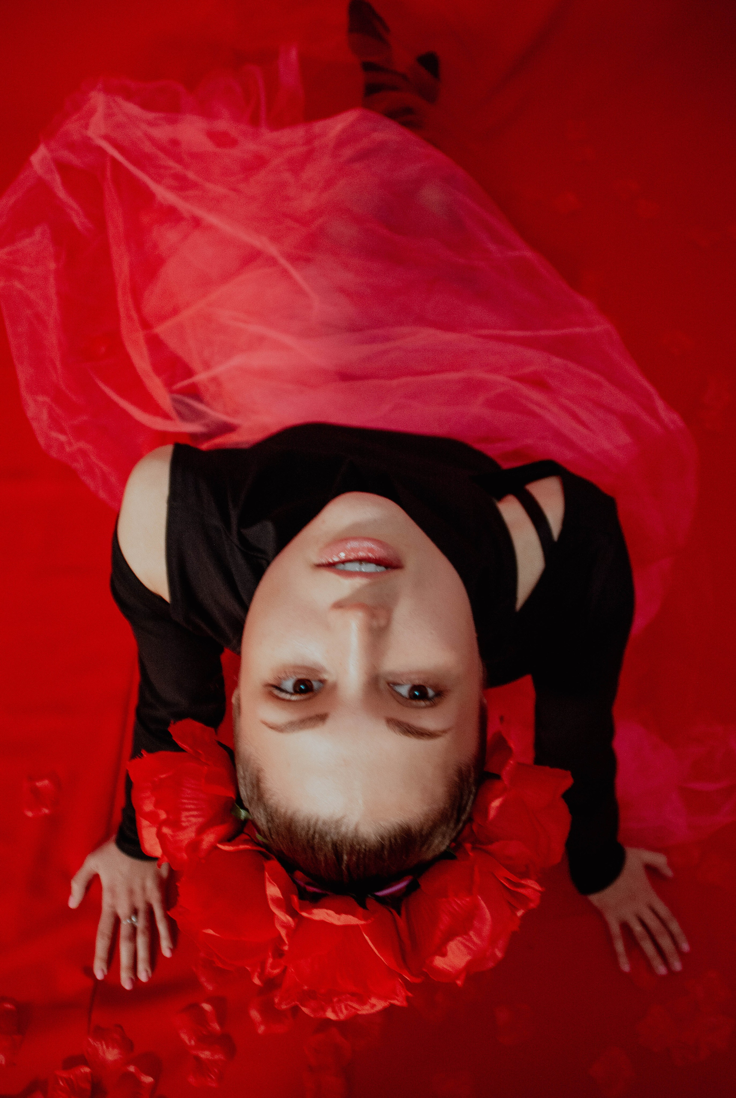 Леди на красном фоне. Елена Волкова семейный фотограф в станице Гостагаевской города-курорта Анапа