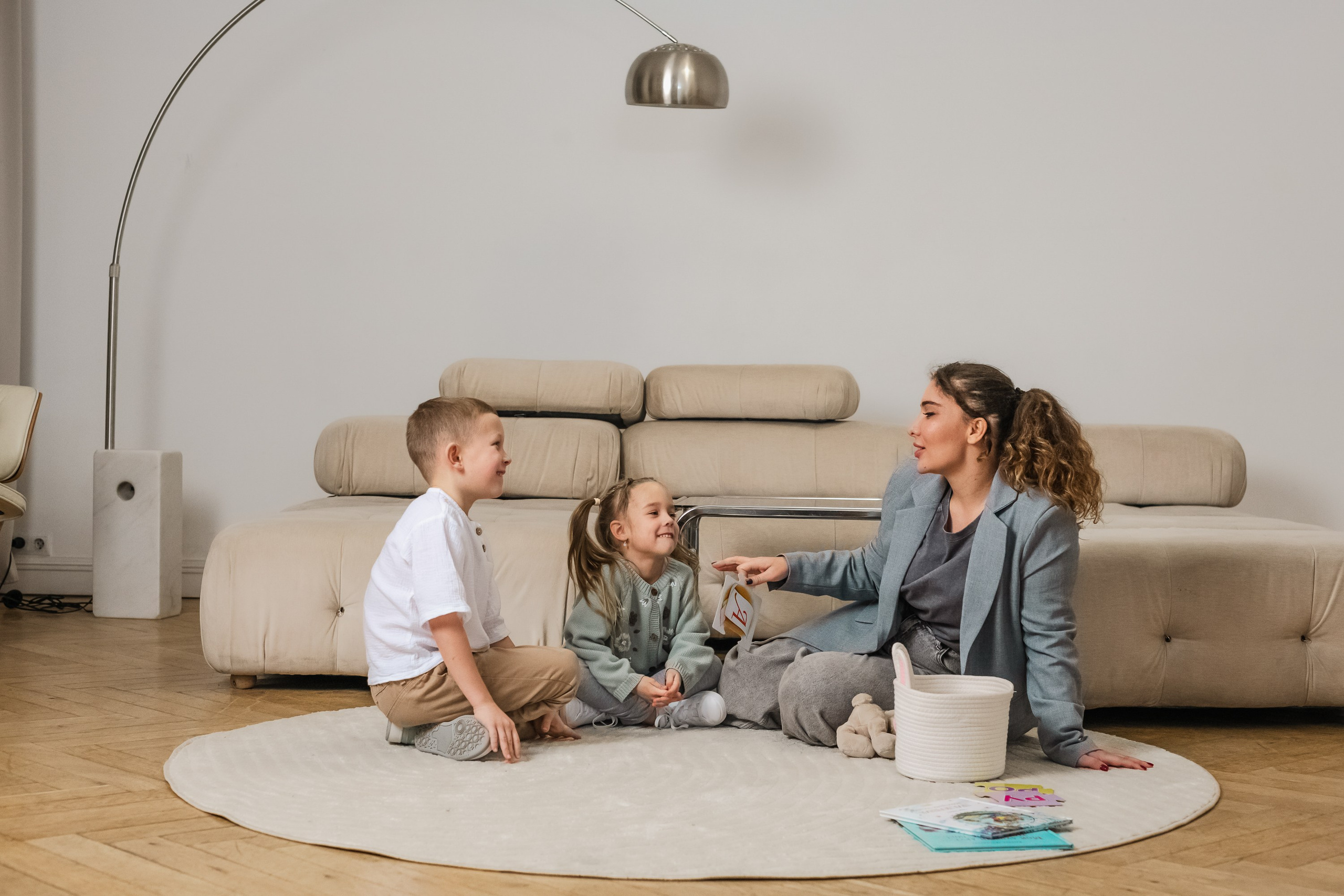 "Lifestyle-контент по техническому заданию: естественные эмоции, живая атмосфера"