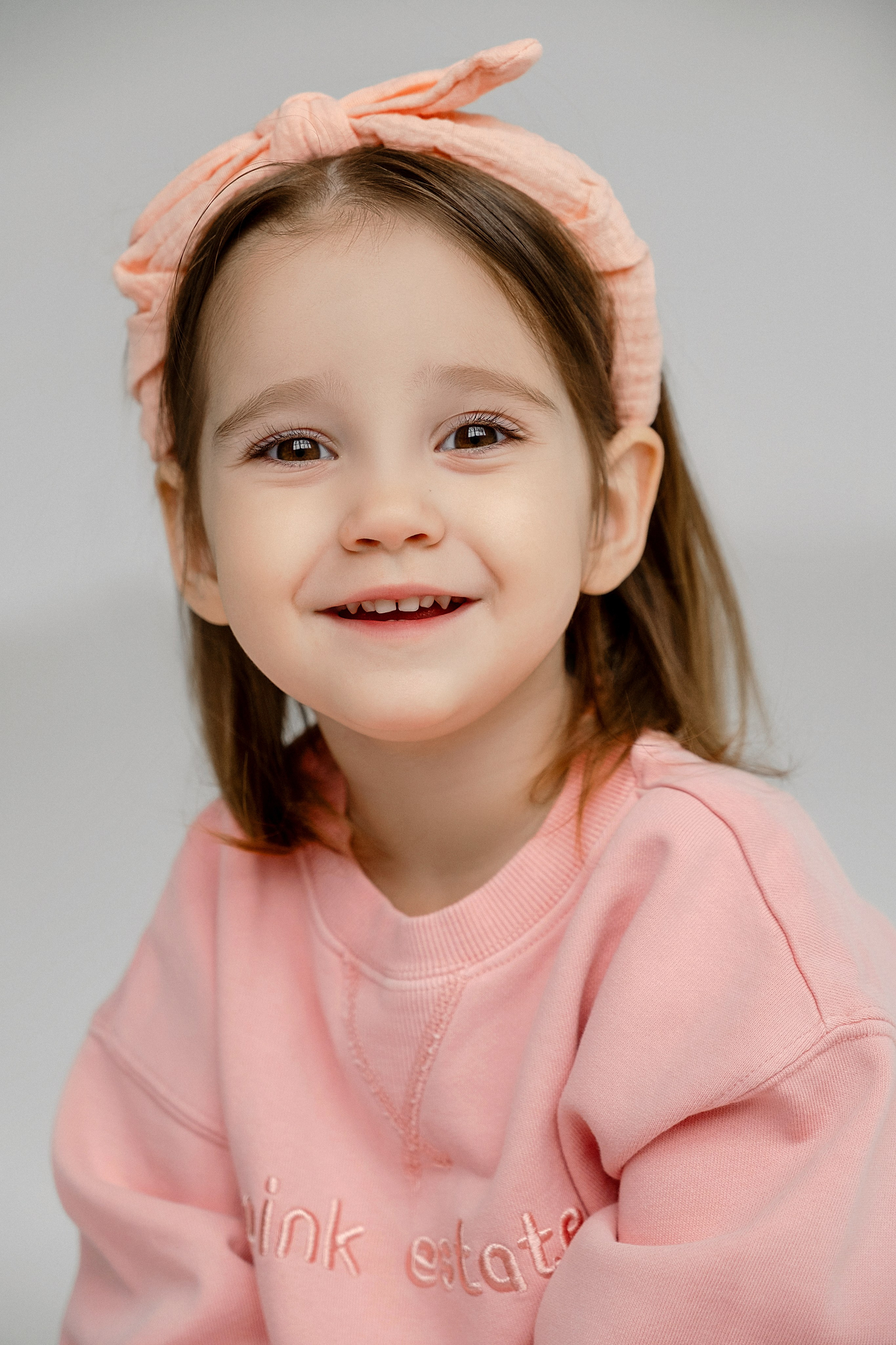 Ксения Н. (дети). Фото и видео продакшн в Москве — съемка для брендов и маркетплейсов