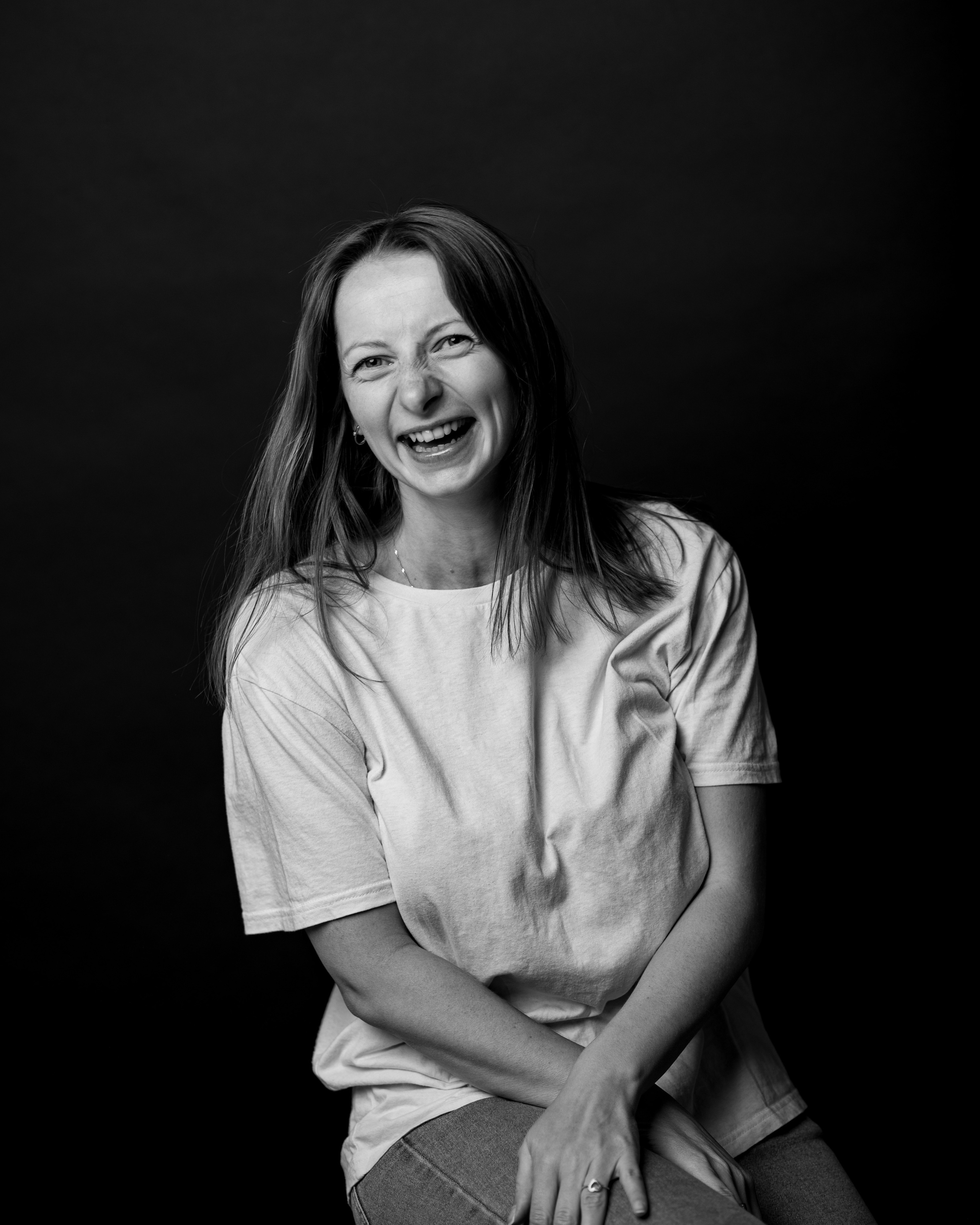 Маша, мечтательница. Проект "Портрет 2022", съёмка от 9 июня. 