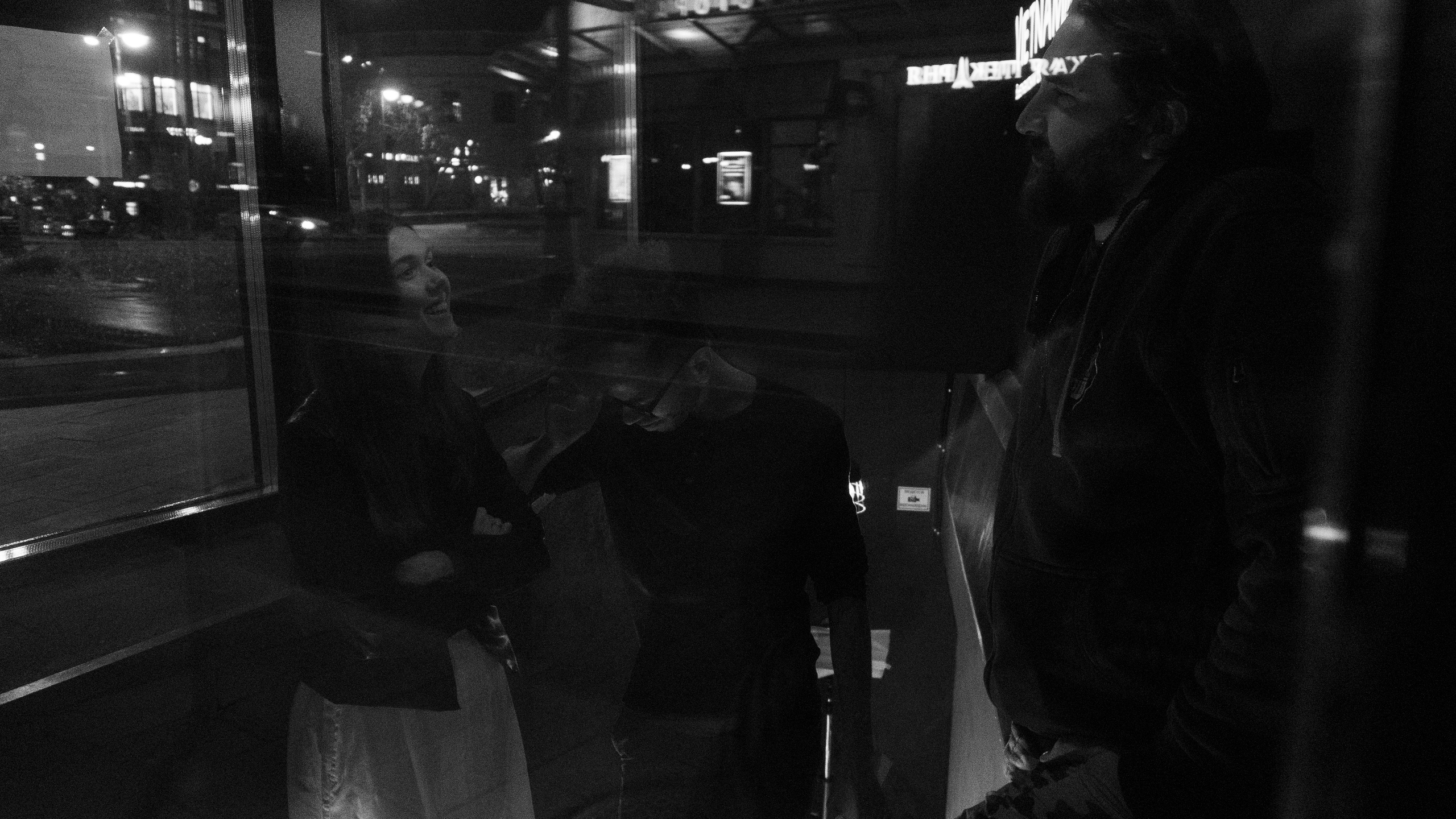 Card (backstage). Ян Эйк — Портретный и Репортажный фотограф