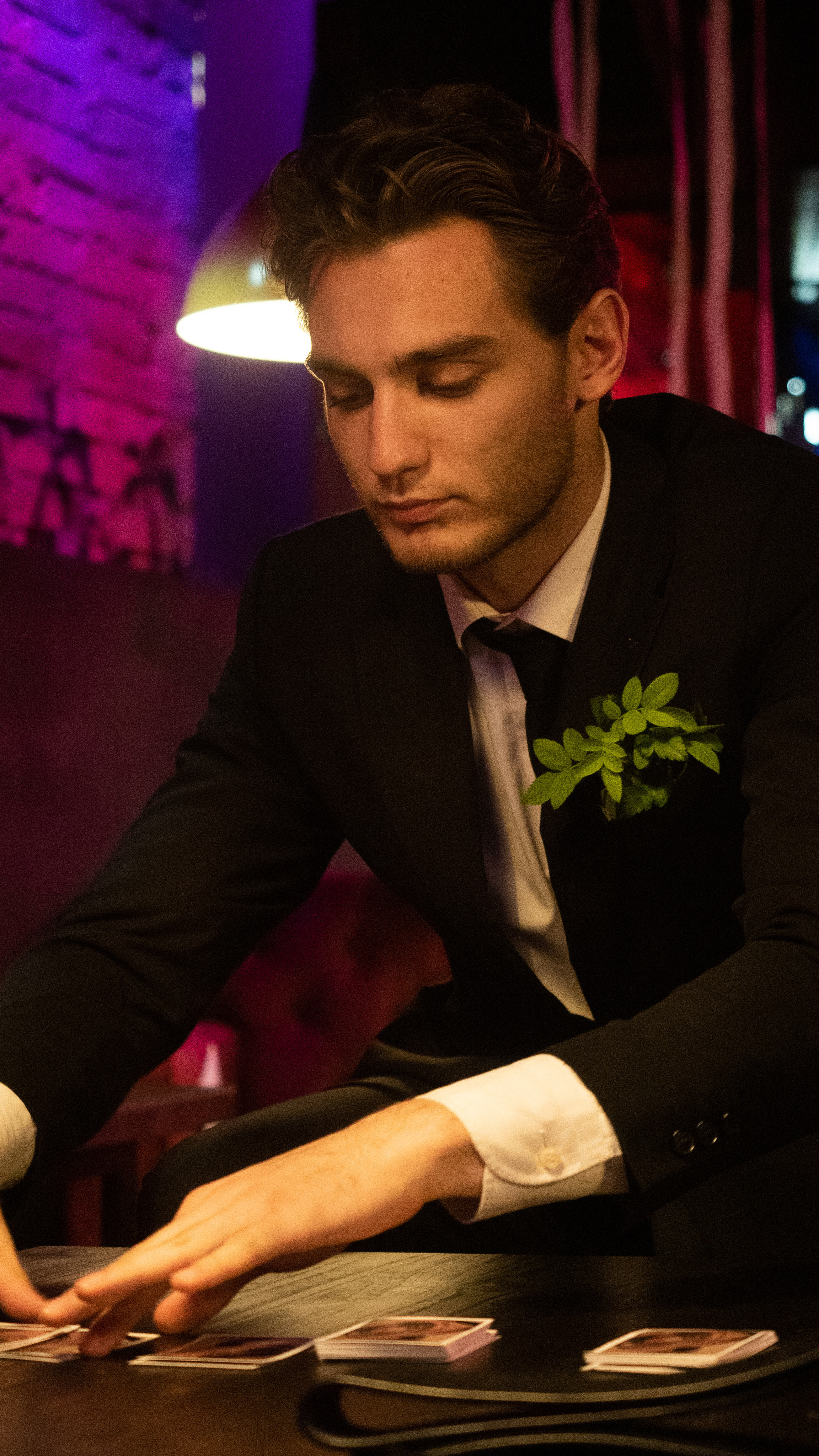 Card (backstage). Ян Эйк — Портретный и Репортажный фотограф