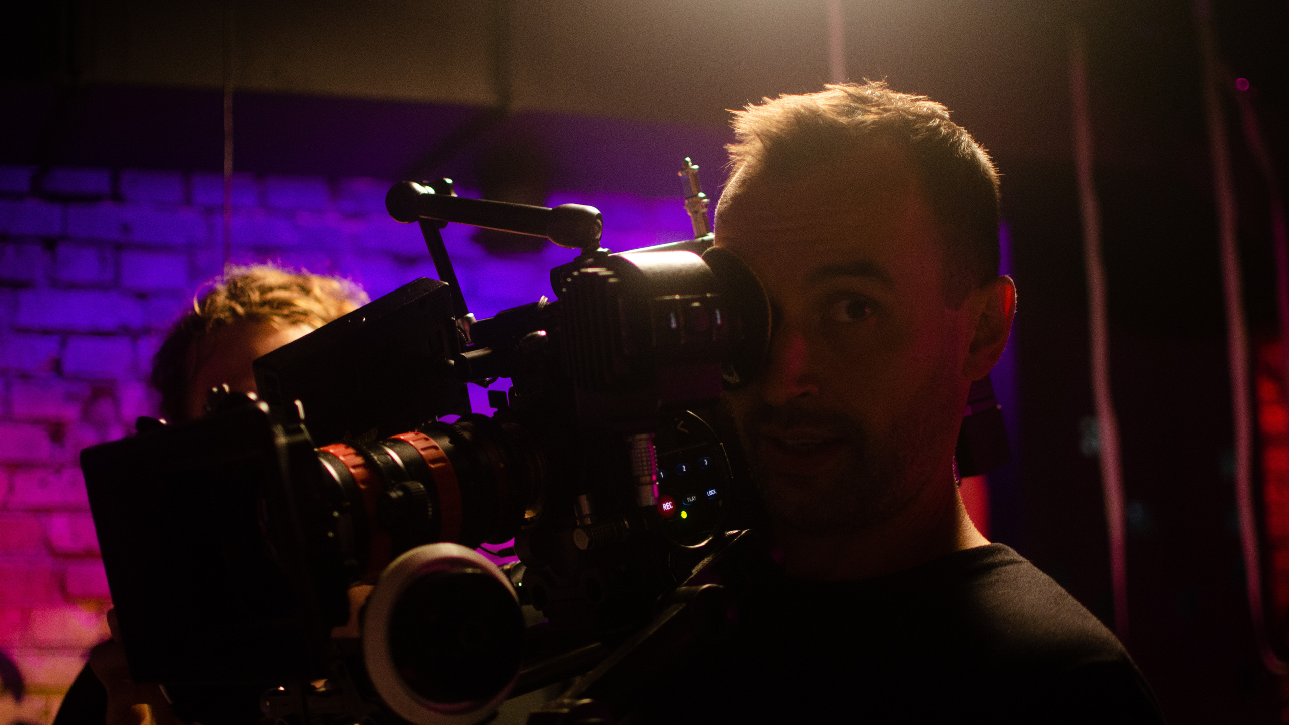 Card (backstage). Ян Эйк — Портретный и Репортажный фотограф