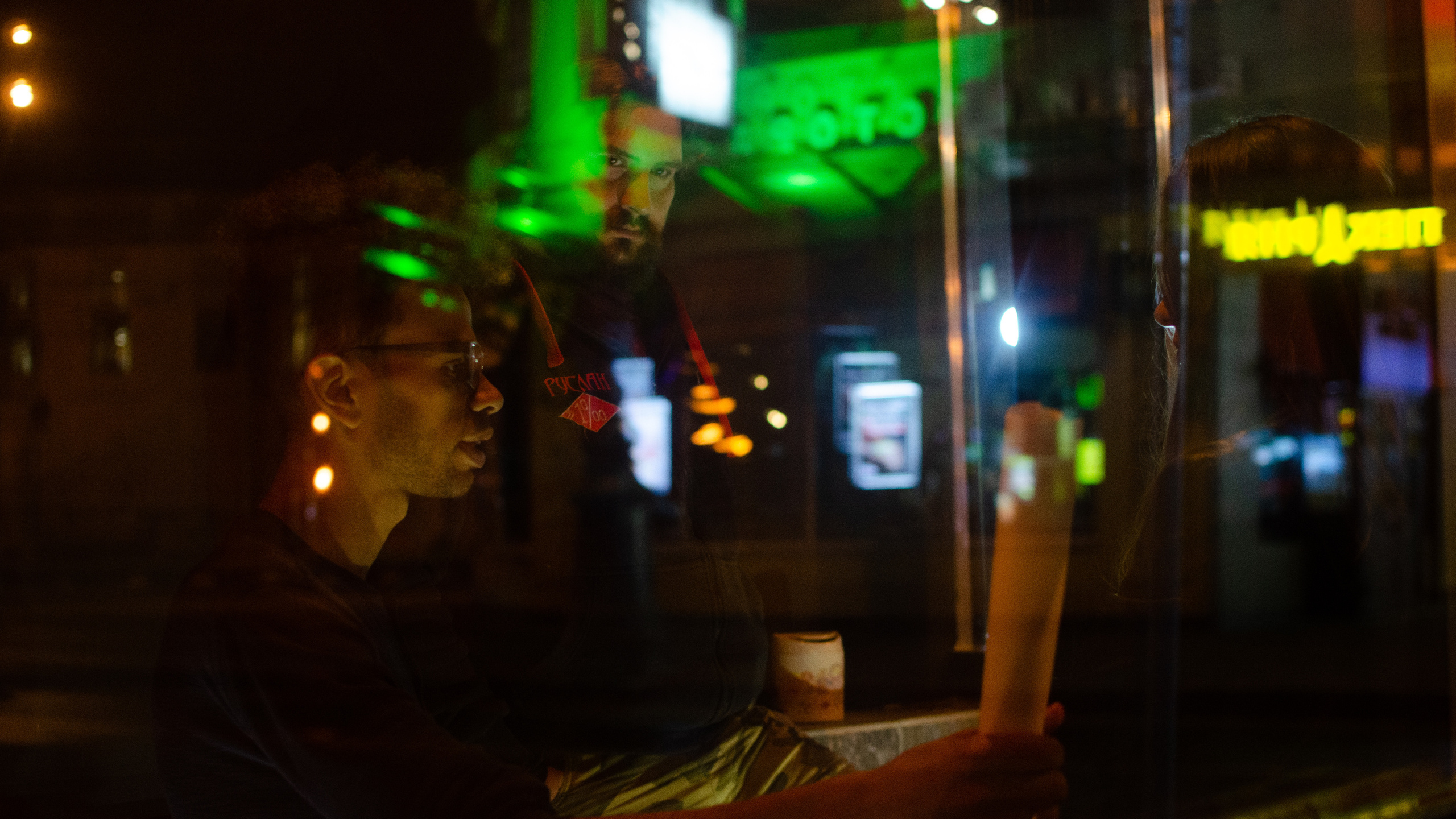 Card (backstage). Ян Эйк — Портретный и Репортажный фотограф