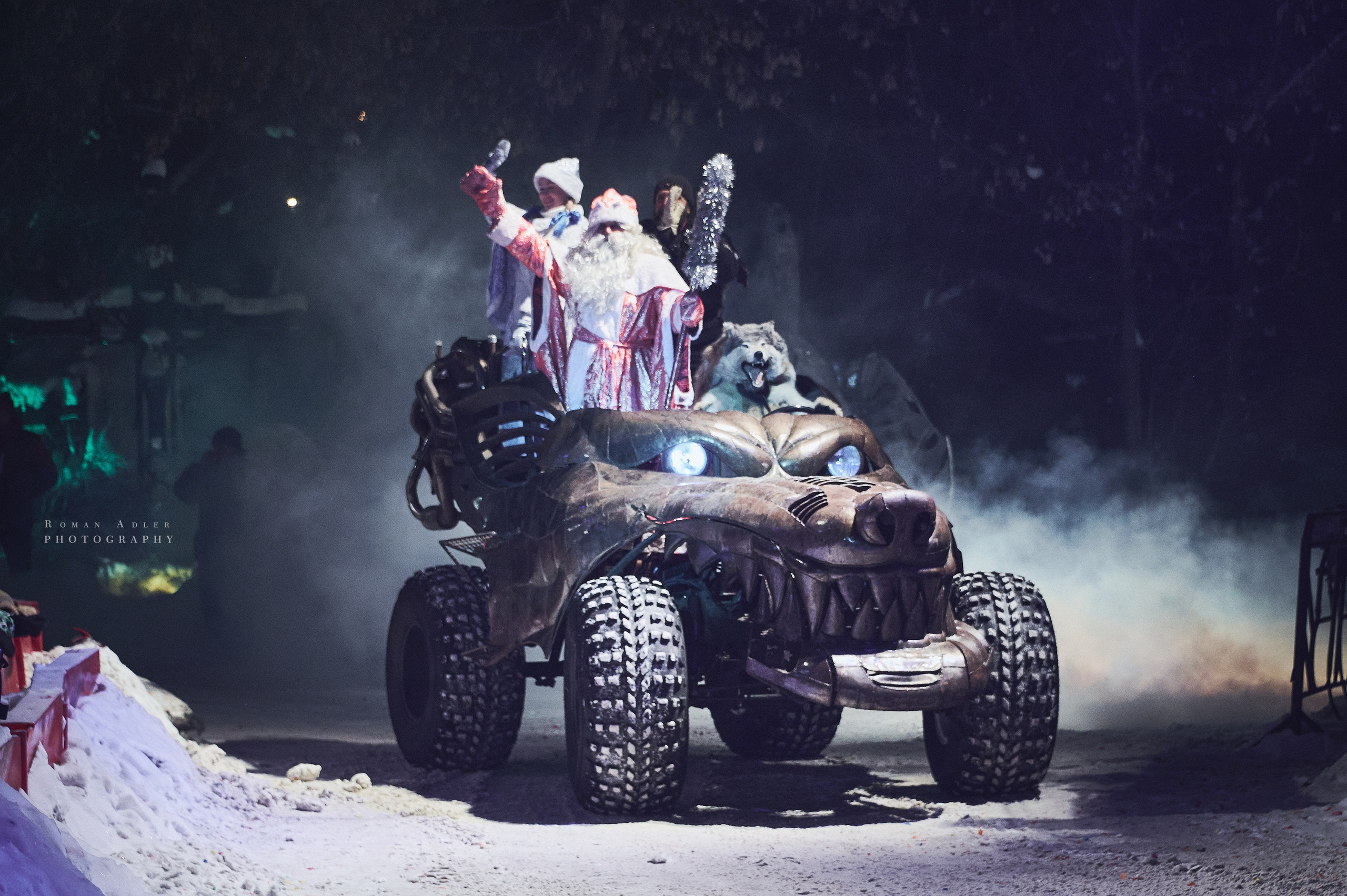 Новогодняя сказка от Ночных волков. Фотограф Роман Адлер