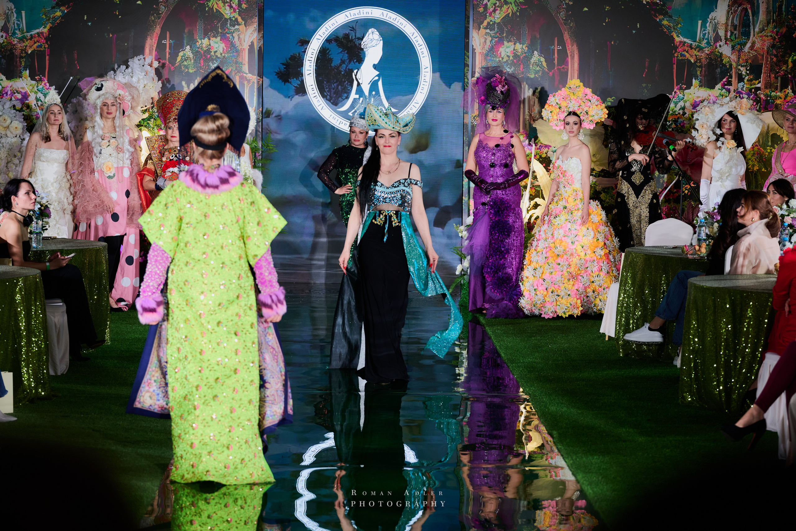 Золотая Неделя Моды. Фотограф Роман Адлер