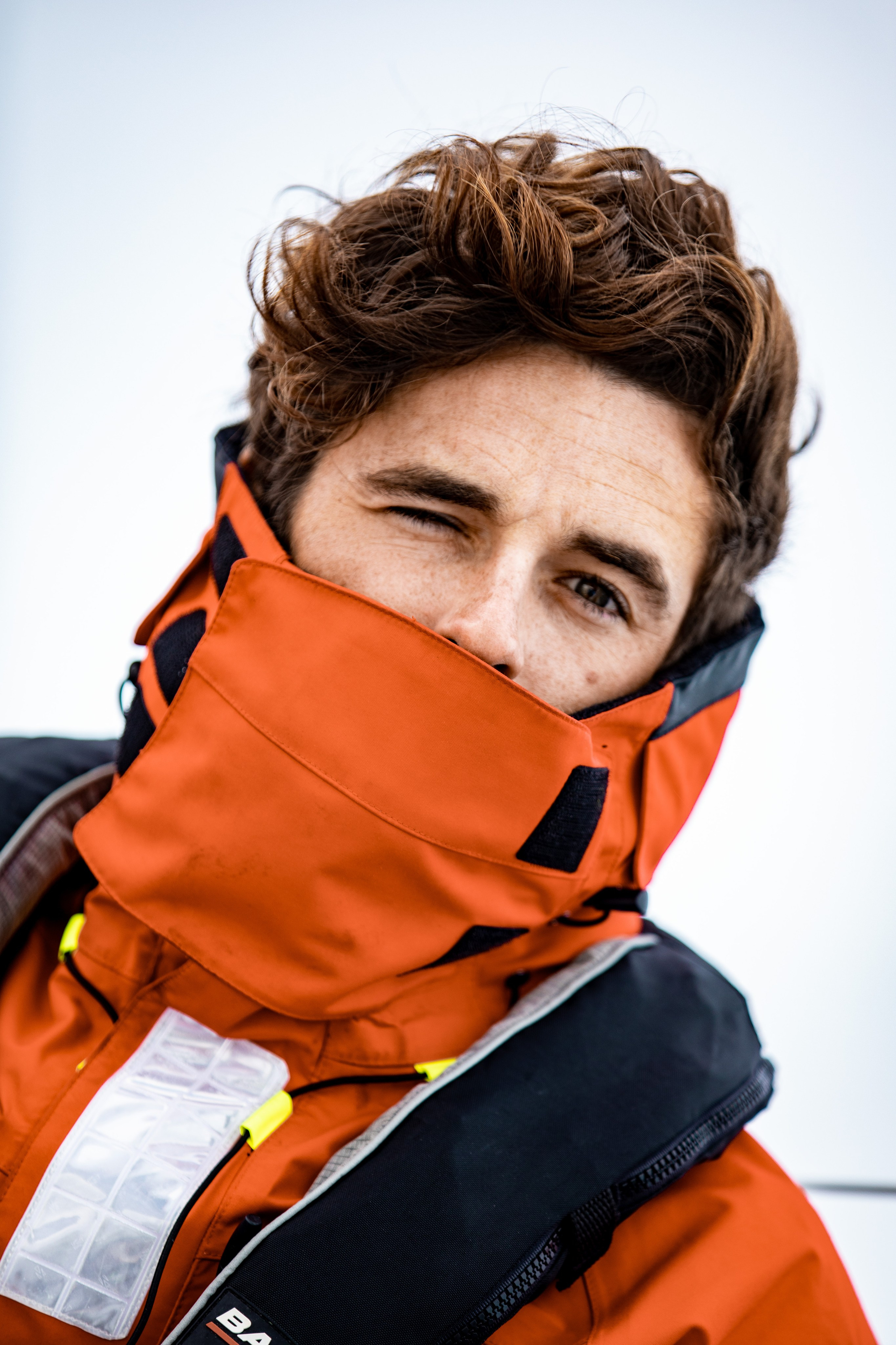 Финский яхтсмен на регате. Репортажный портрет.