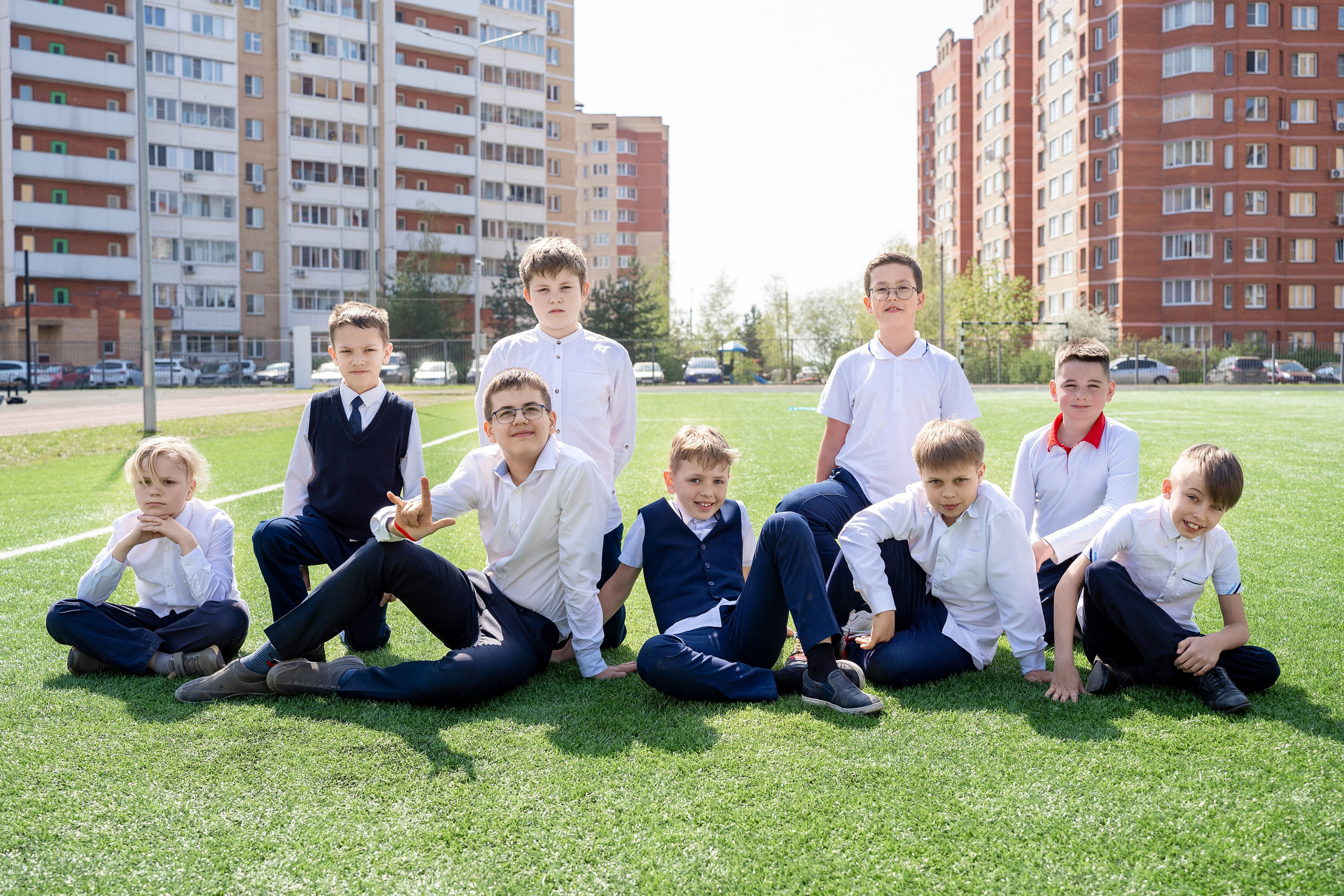 Прогулки в школьном дворе. Фотограф Казакова Анастасия