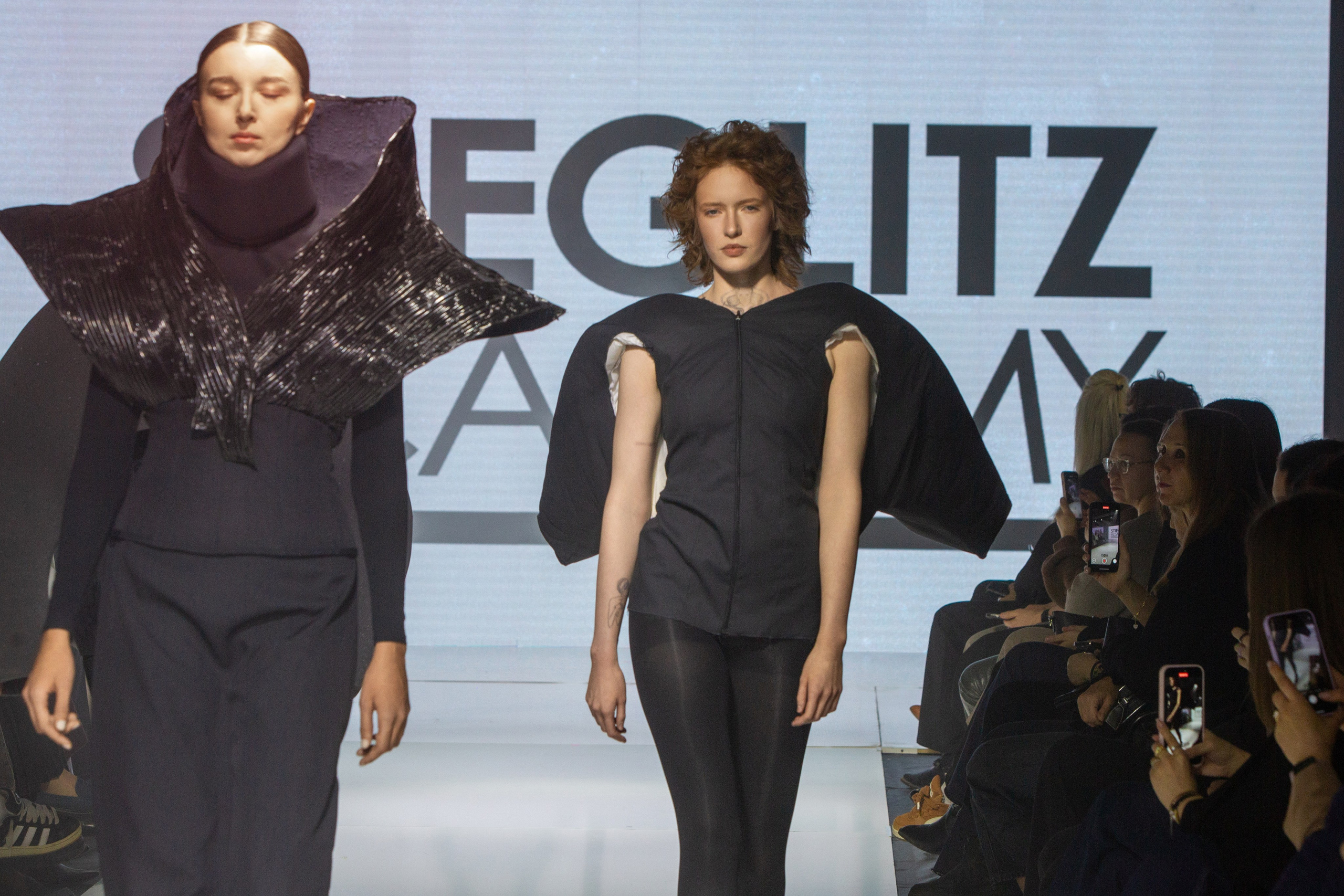 Неделя моды Екб. Фотограф для маркетплейсов Михаил Бове