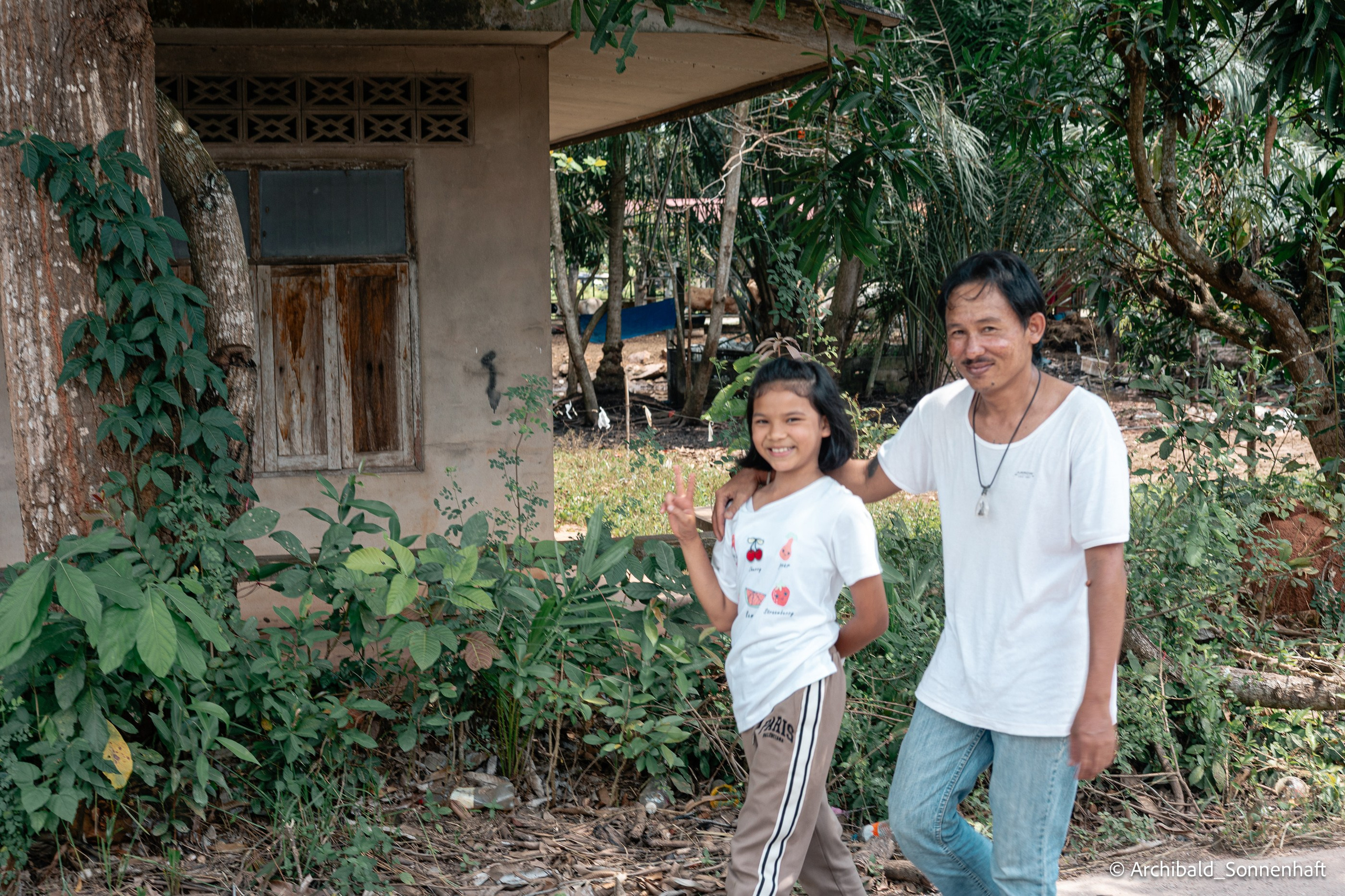 Thai monk. Photographer in Guangzhou, China. Archibald Sonnenhaft