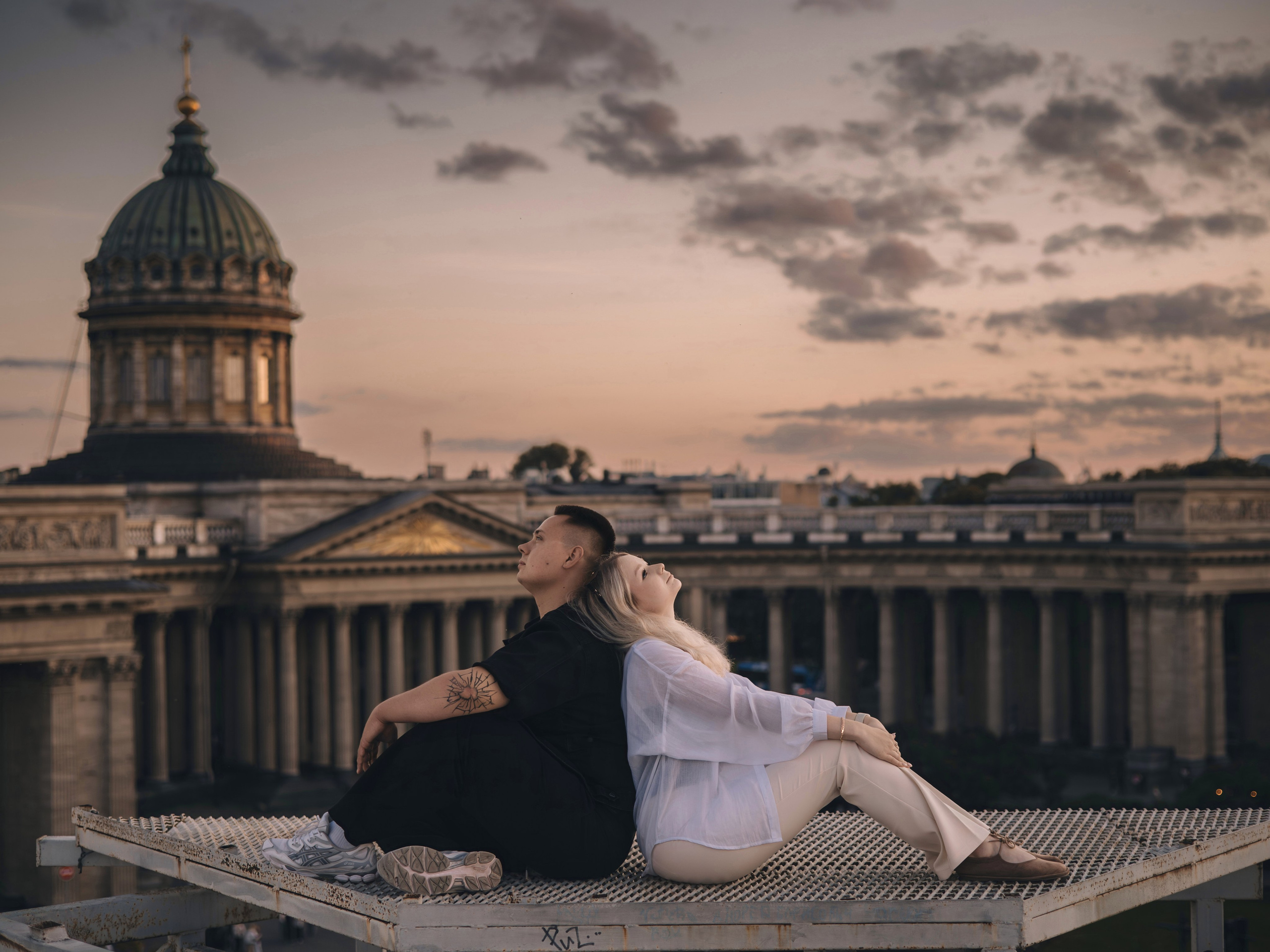 На крыше. Семейный фотограф в Санкт-Петербурге. Запечатление мгновений и ярких воспоминаний в Вашей жизни