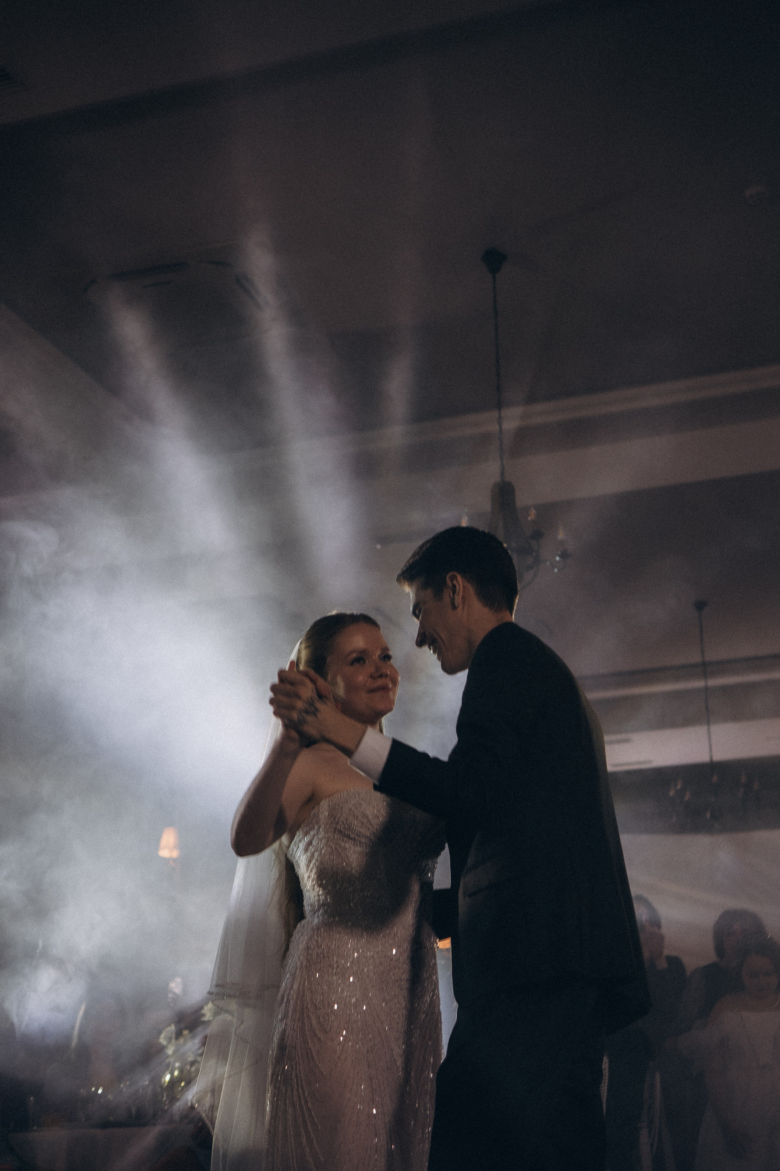 СВАДЕБНАЯ СЬЕМКА СБОРОВ В ОТЕЛЕ И ВЫЕЗД НА ЦЕРЕМОНИЮ (СНЯТО В СИБИРЕ В НИЖНЕВАРТОВСКЕ). Профессиональный фотограф, Санкт-Петербург — Виктория Богомолова