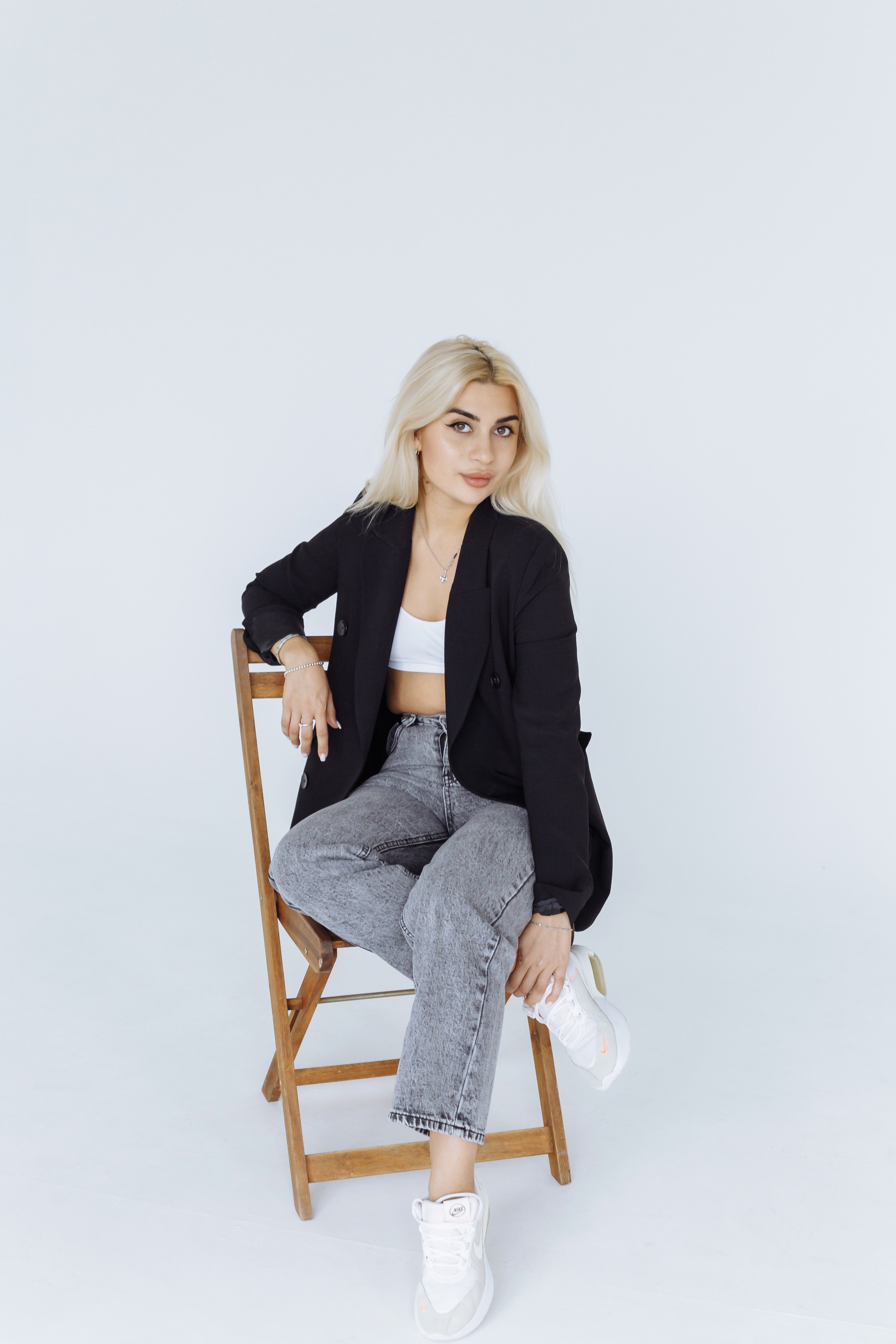 Сабина в студии. Событийный фотограф Максим Бескоровайновнов