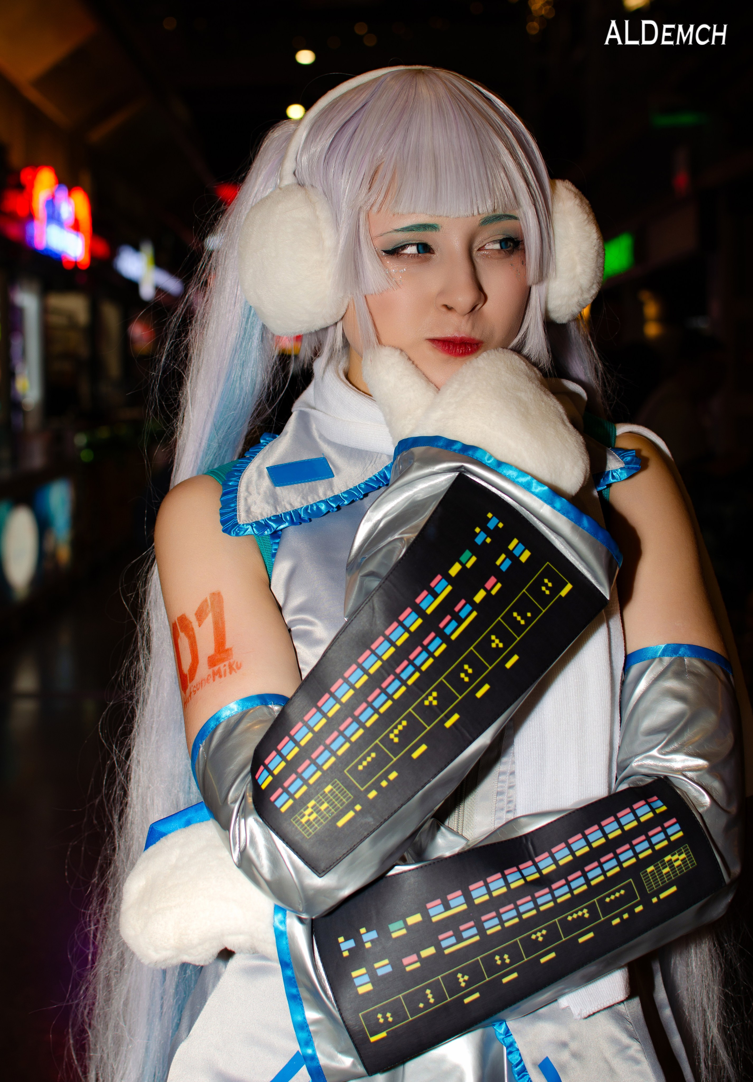 Аниме картинки персонажей и косплей фото в России Москве