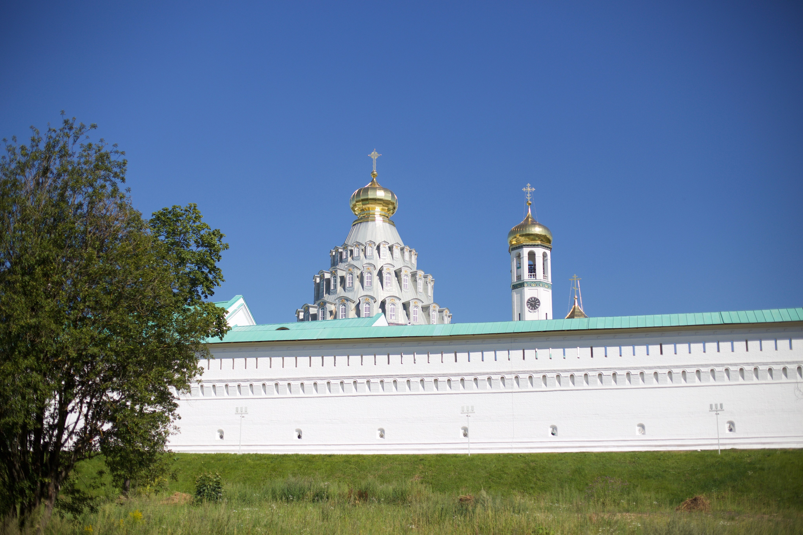 Ново-Иерусалимкий монастырь. Школьные выпускные альбомы в Москве Марина Николаева