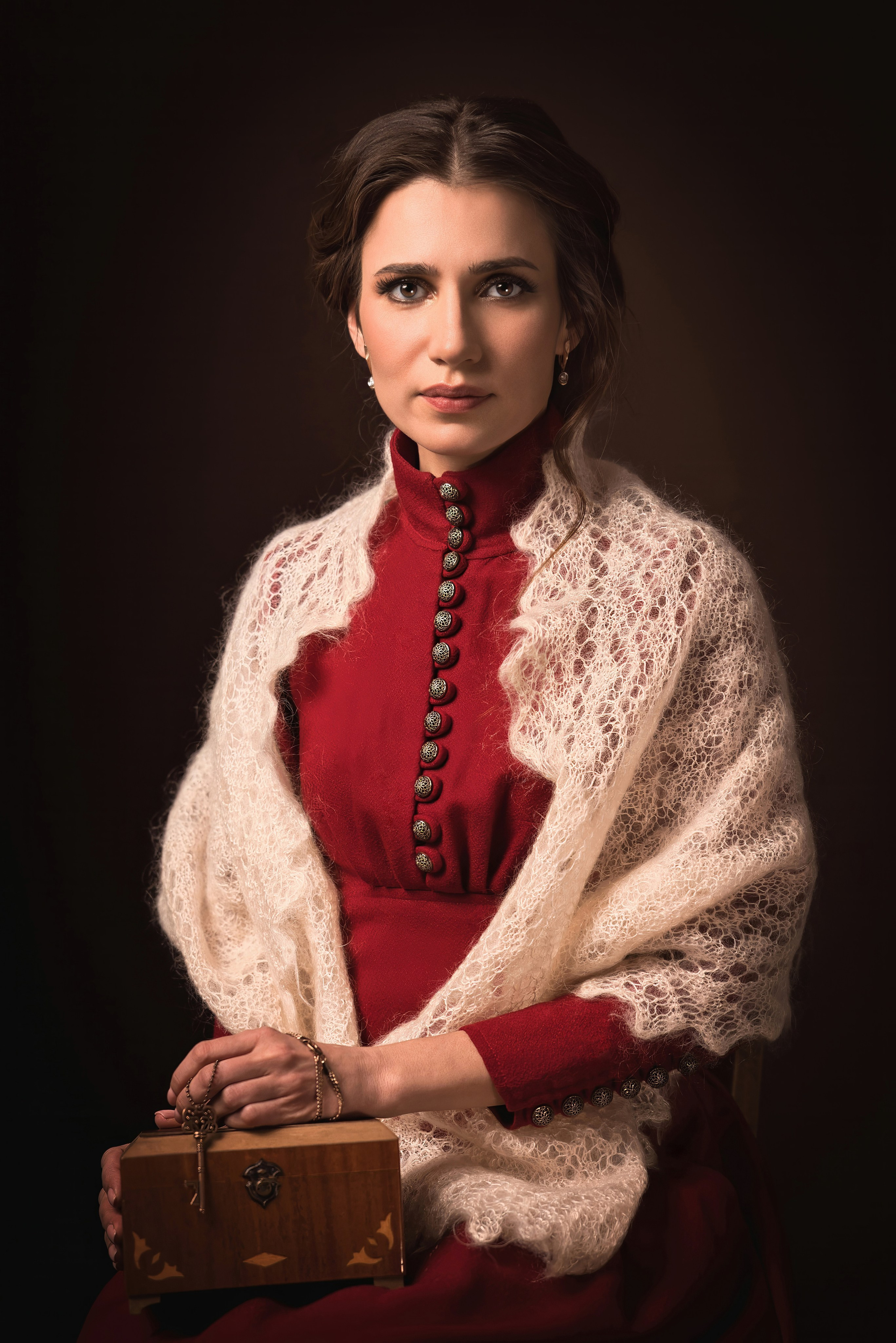 В шали. Фотограф Денис Кривопусков