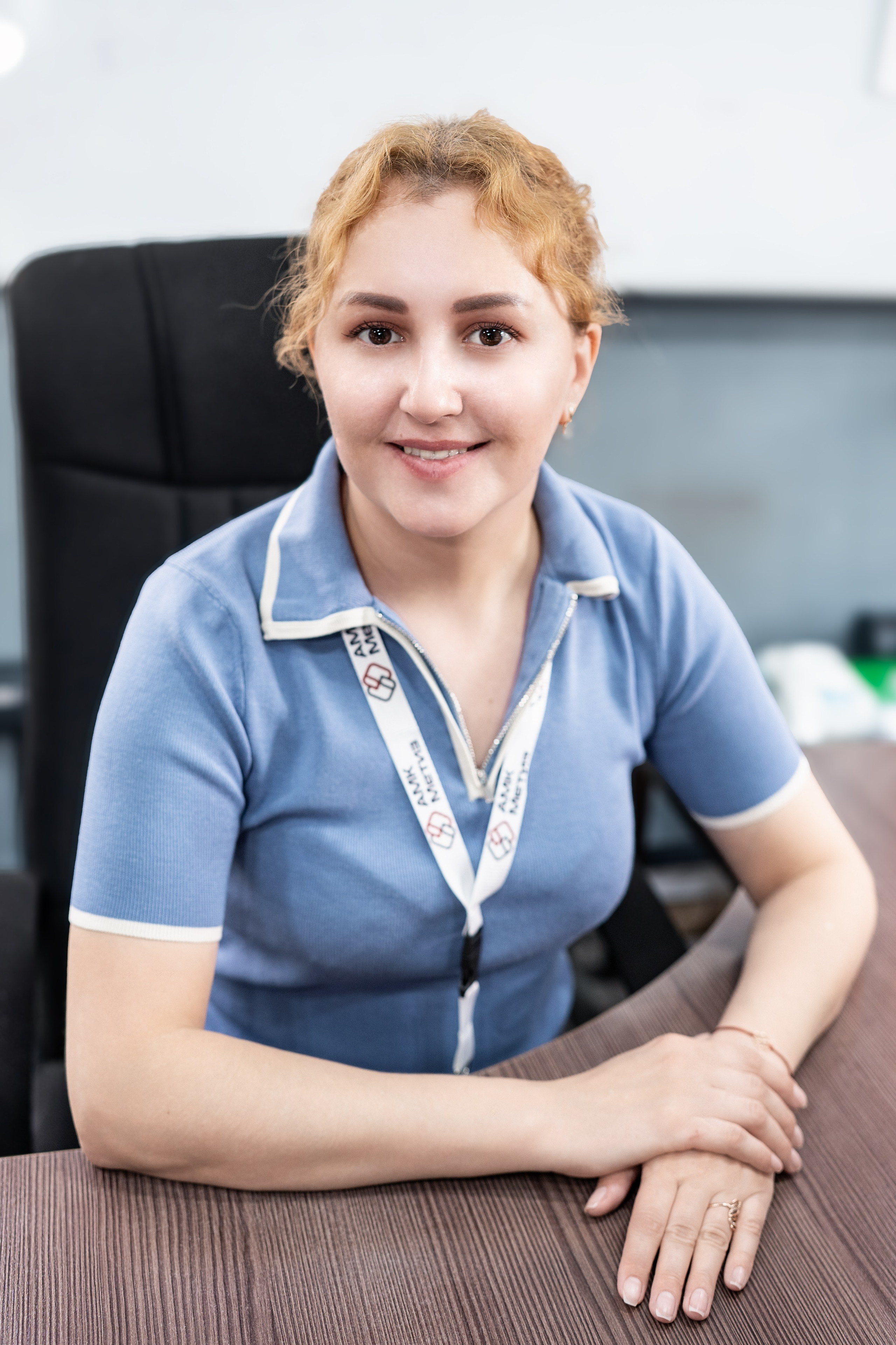 Бизнес портрет для женщин АКМ-Метиз. Семейный фотограф, женский фототерапевт