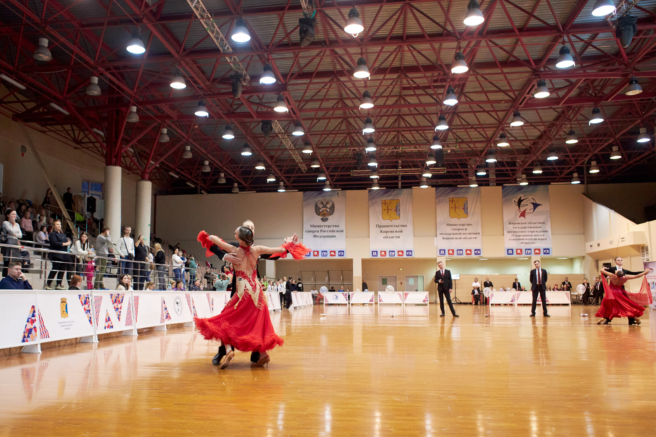 ТСК Надежда. Ежегодный конкурс «Давайте потанцуем». Фотограф Алексей Яковлев