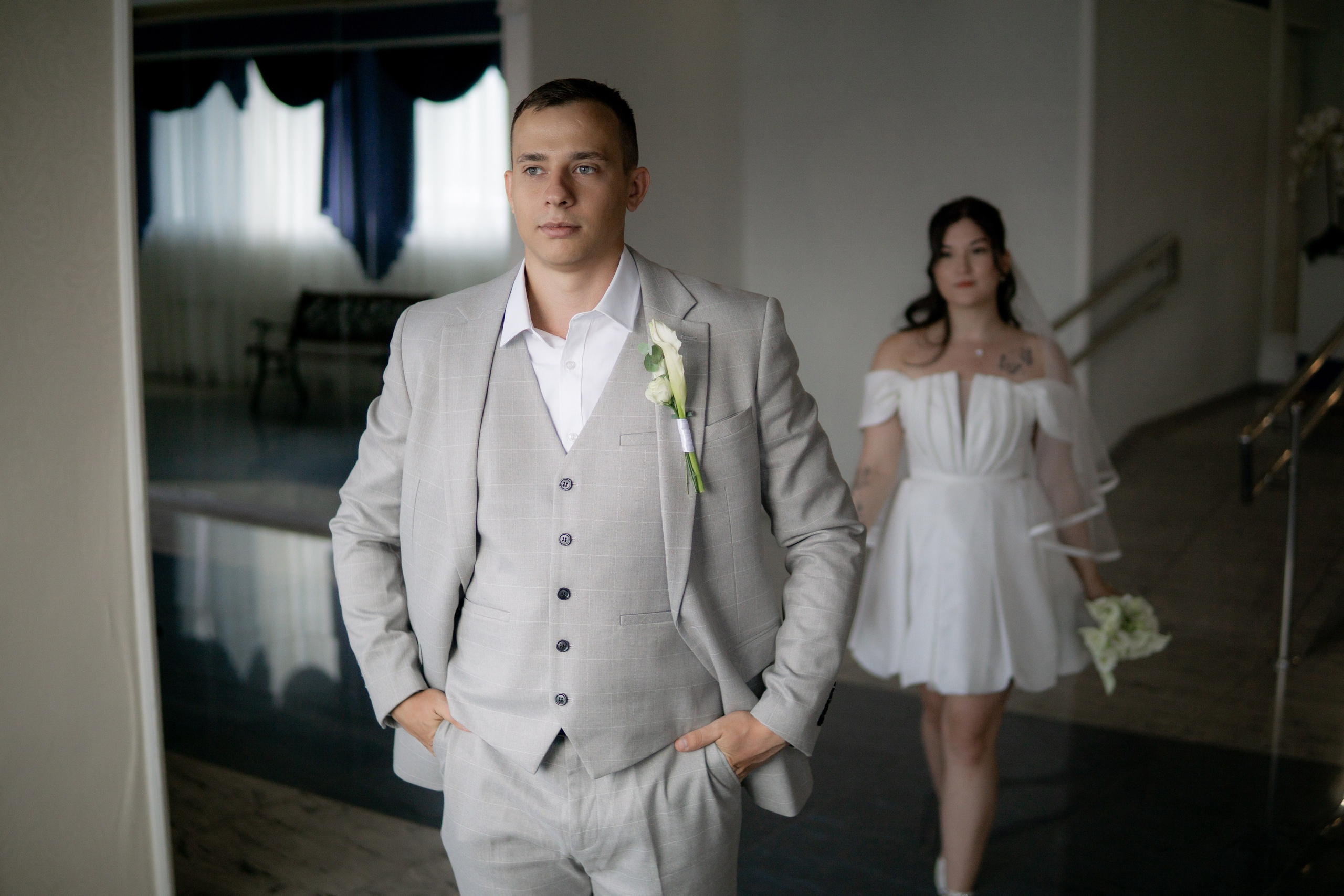 Свадебные фотосессии во дворцах и ЗАГСах Санкт- Петербурга. Свадебный фотограф Александр Невский в Санкт-Петербурге