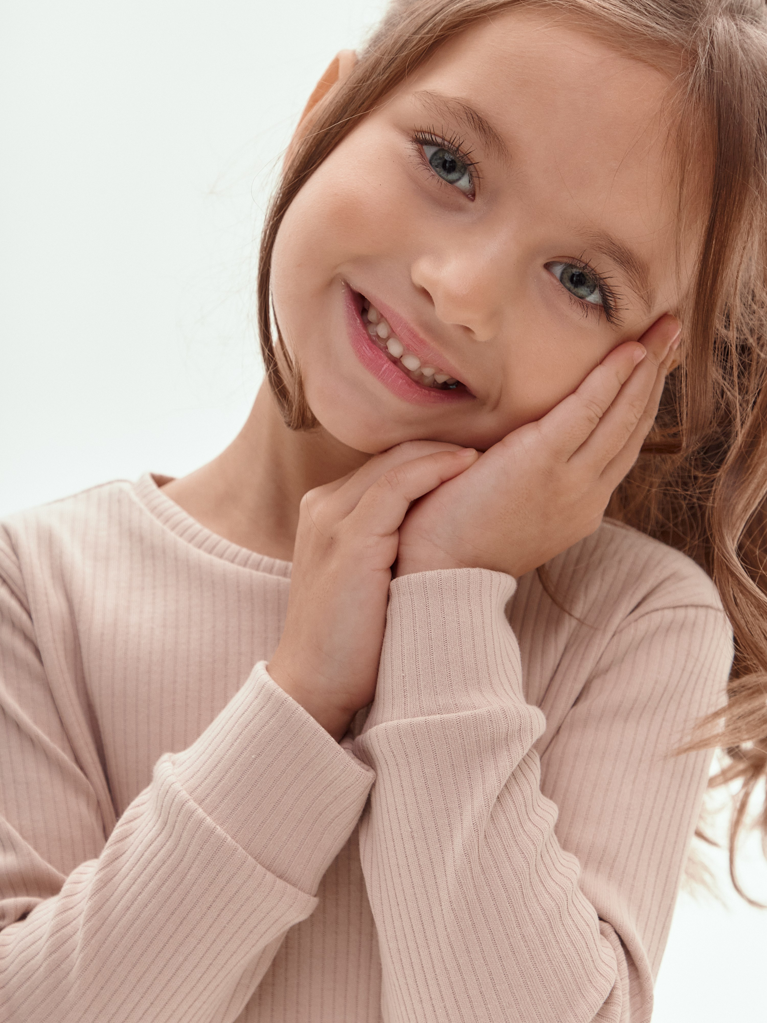 УЛЬЯНА. Продающий контент для маркетплейсов и e-commerce «под ключ»