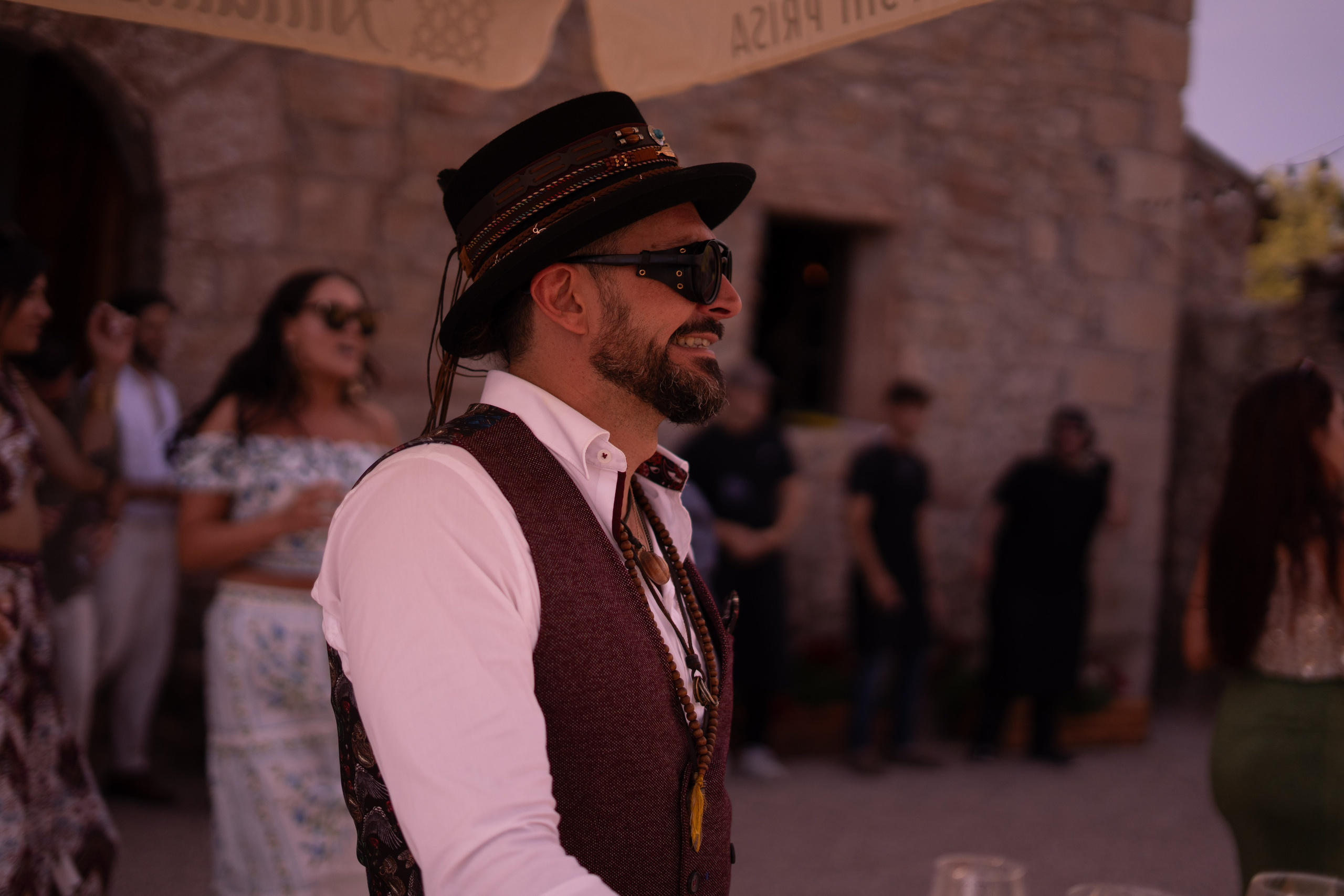 Stasy and Roberto. Wedding Photographer in Barcelona and Medellin