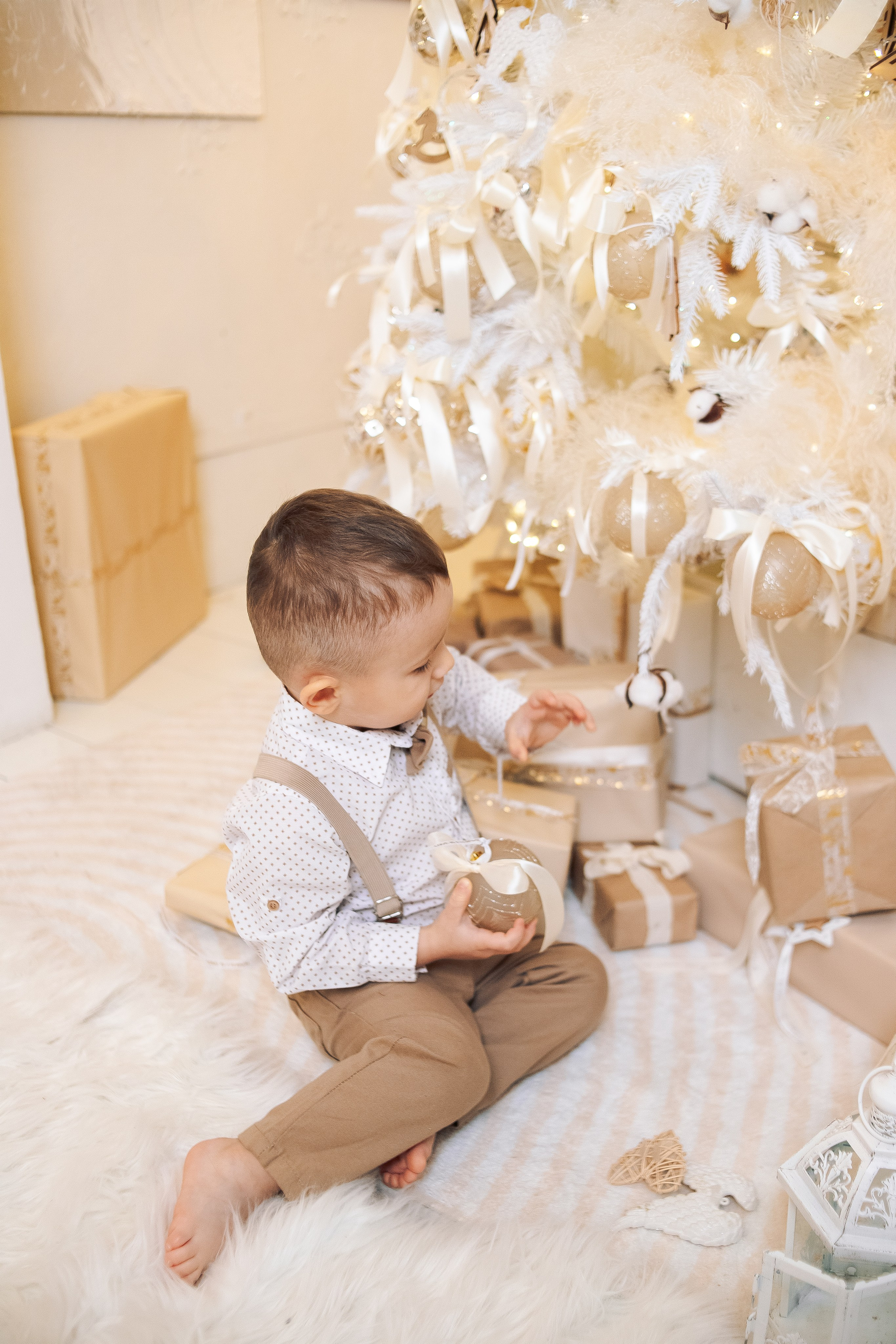 Семейная новогодняя фотосессия 2024-2025 в фотостудии. Фотограф в Санкт-Петербурге, Анна Скворцова