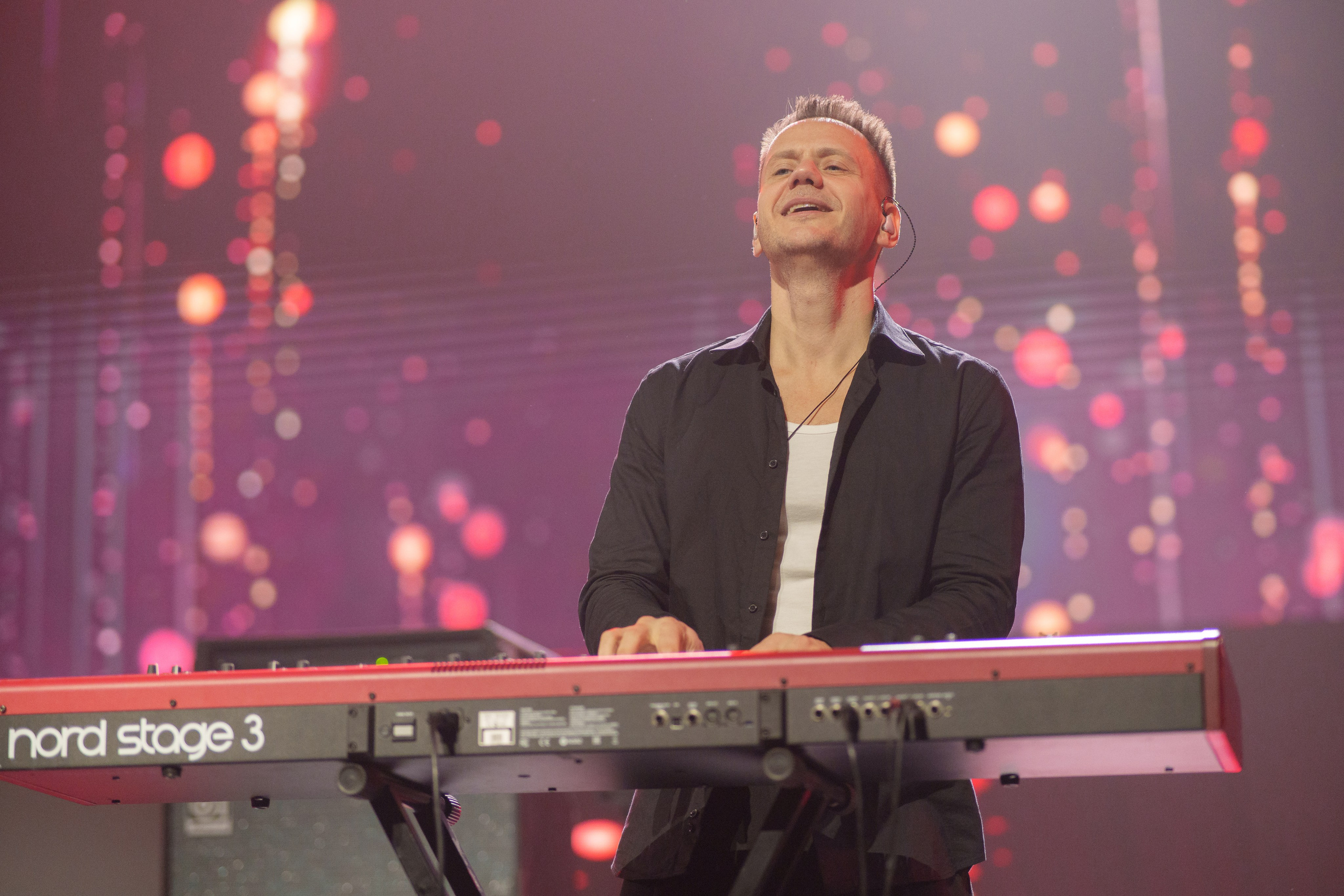 Концерт Uma2rman. Репортажный фотограф Красноярск Алекс Чампакхам