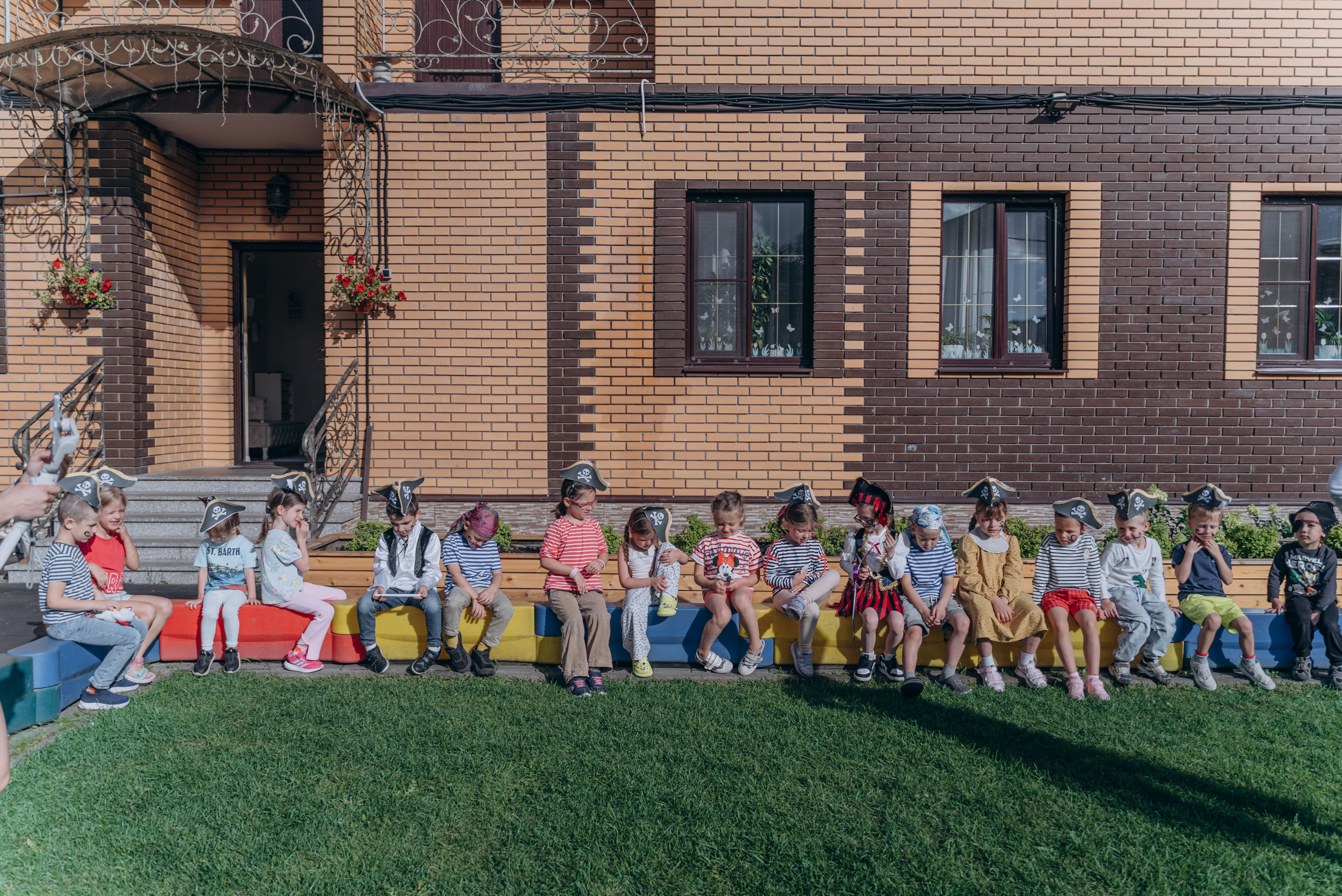 Пиратская вечеринка. MILATE — выпускные альбомы, фотосессии и видео в Москве