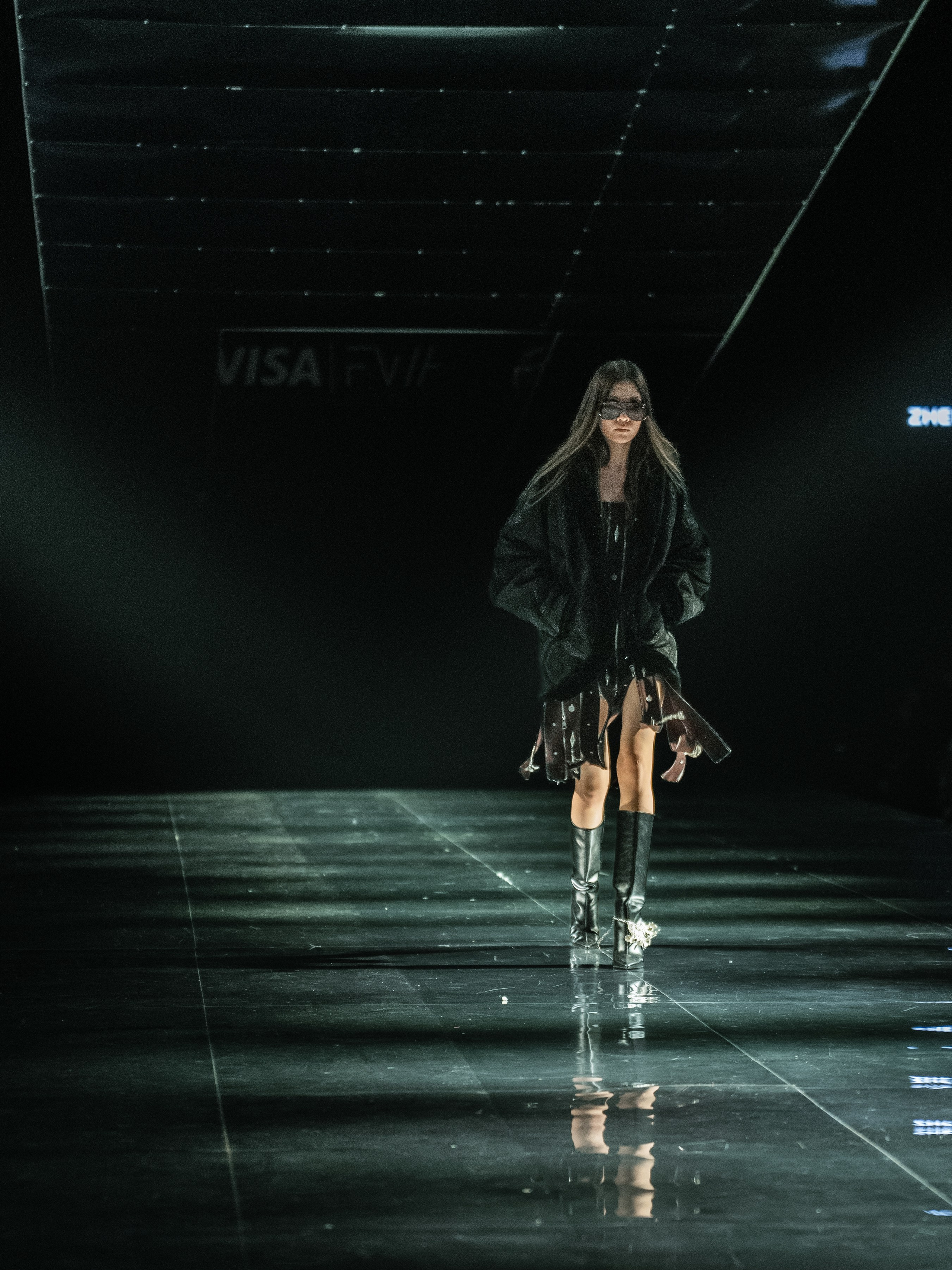 Visa Fashion Week Almaty Pre-Fall 2026 April Leonid Zherebtsov. Сайт Алматинского НЮ АРТ, будуар и фэшн фотографа Дениса Карпенко