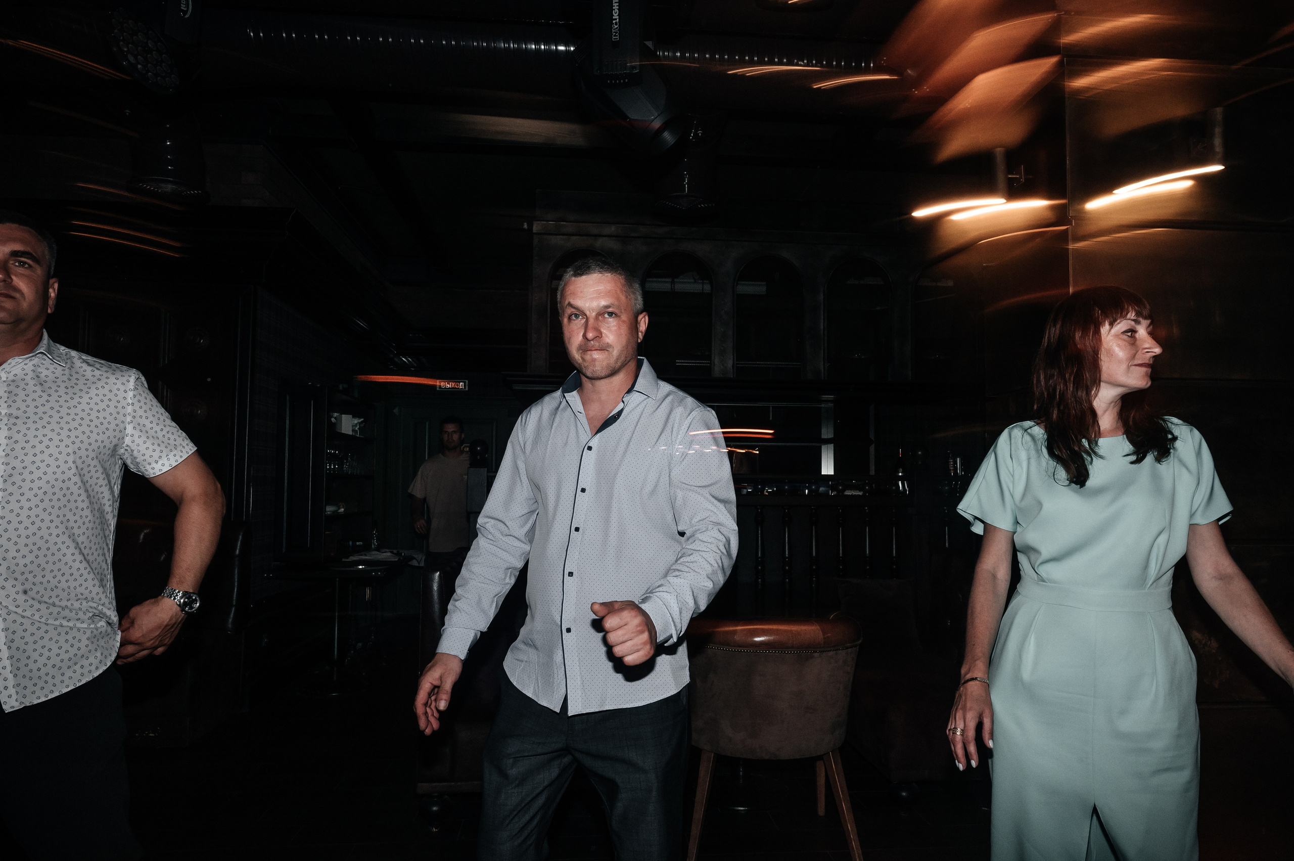 Даниил и Валерия. Черная утка. Полный день. Фотограф Екатерина Бочарникова