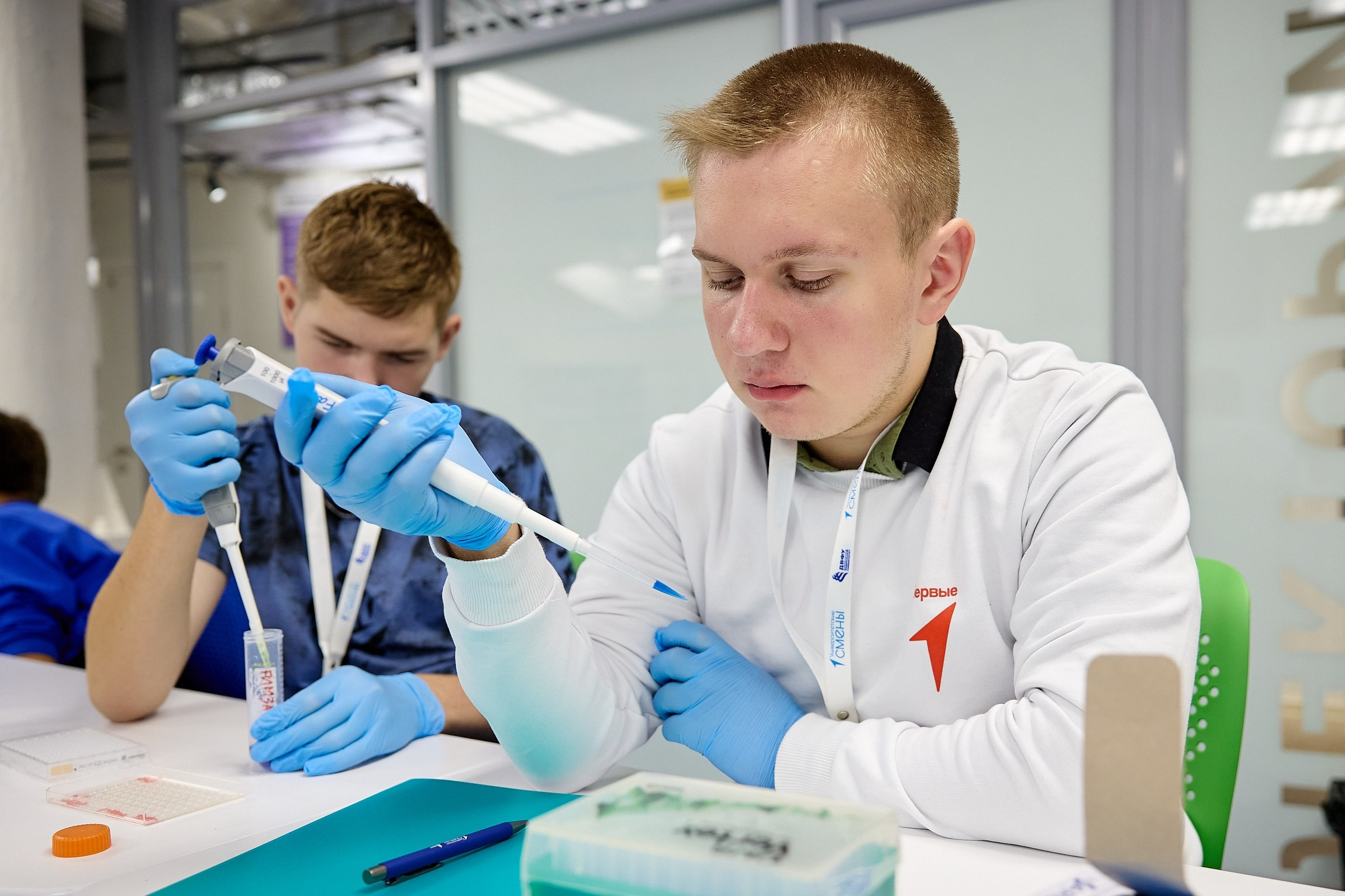 Университетские смены 2025. Репортажный и студийный фотограф во Владивостоке Дударева Софья