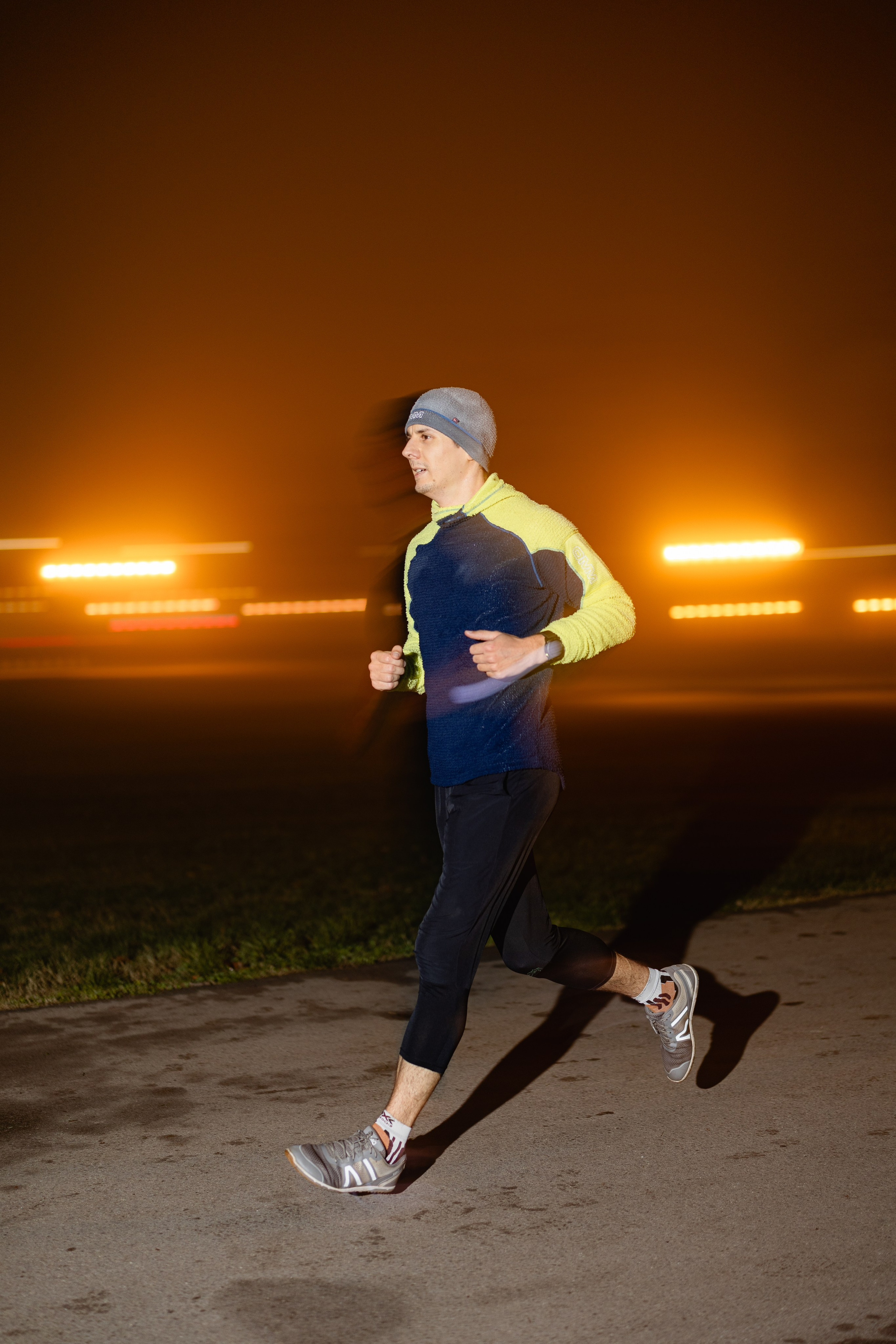 FOGGY EVENING RUNNING. Marina Vasileva — Photographer in Belgrade | Portraits, Events & Brands