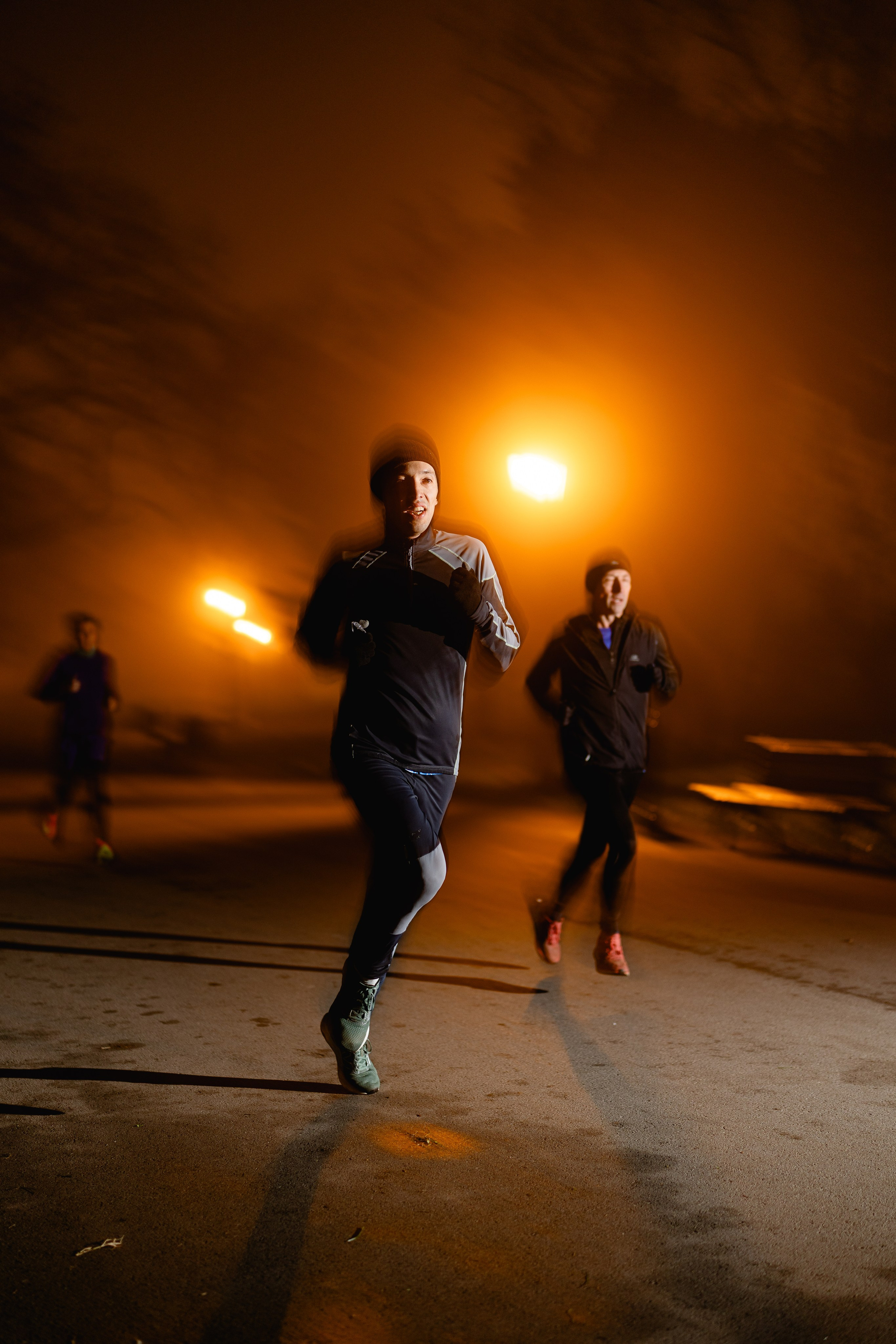 FOGGY EVENING RUNNING. Marina Vasileva — Photographer in Belgrade | Portraits, Events & Brands