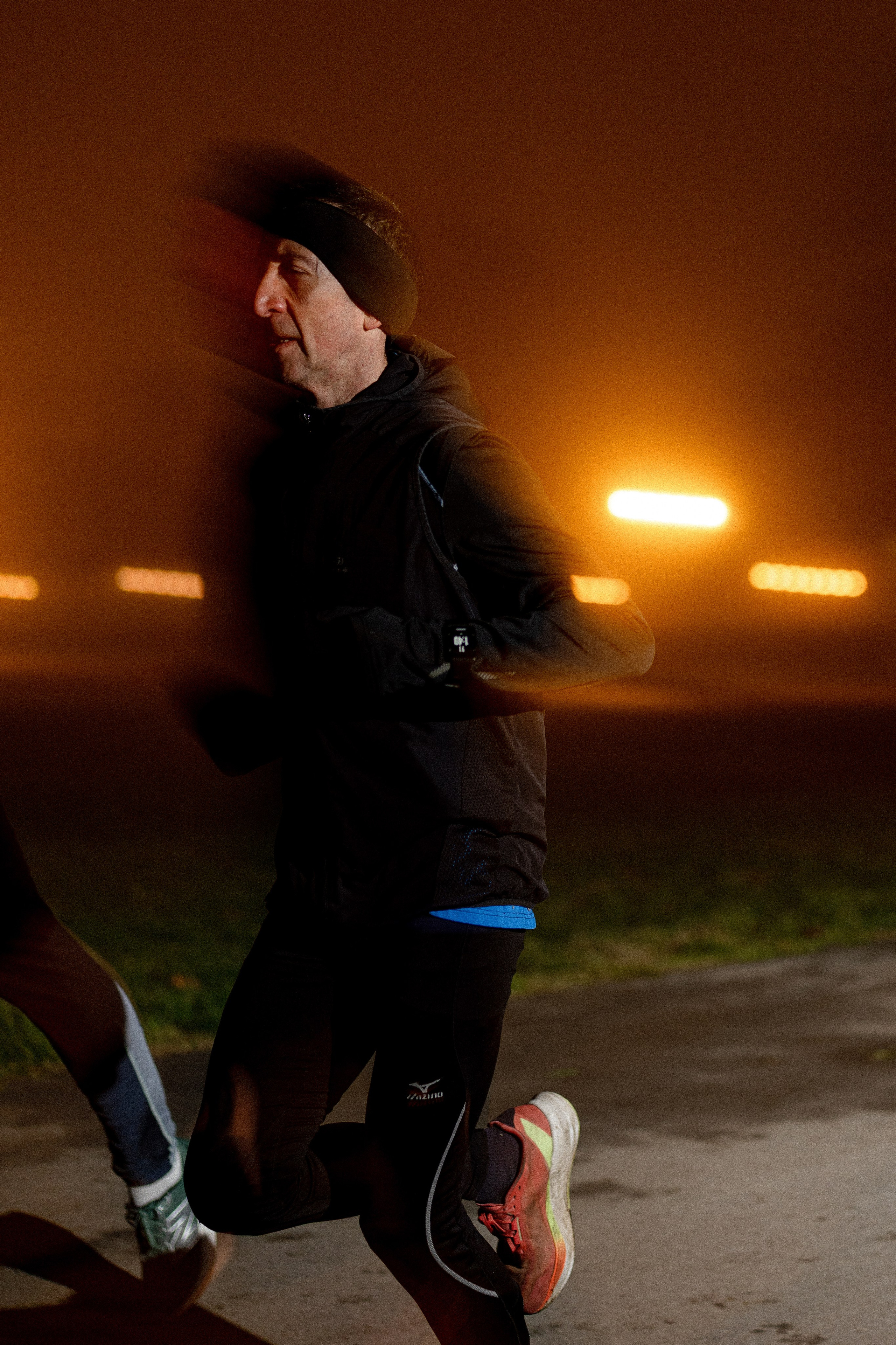 FOGGY EVENING RUNNING. Marina Vasileva — Photographer in Belgrade | Portraits, Events & Brands