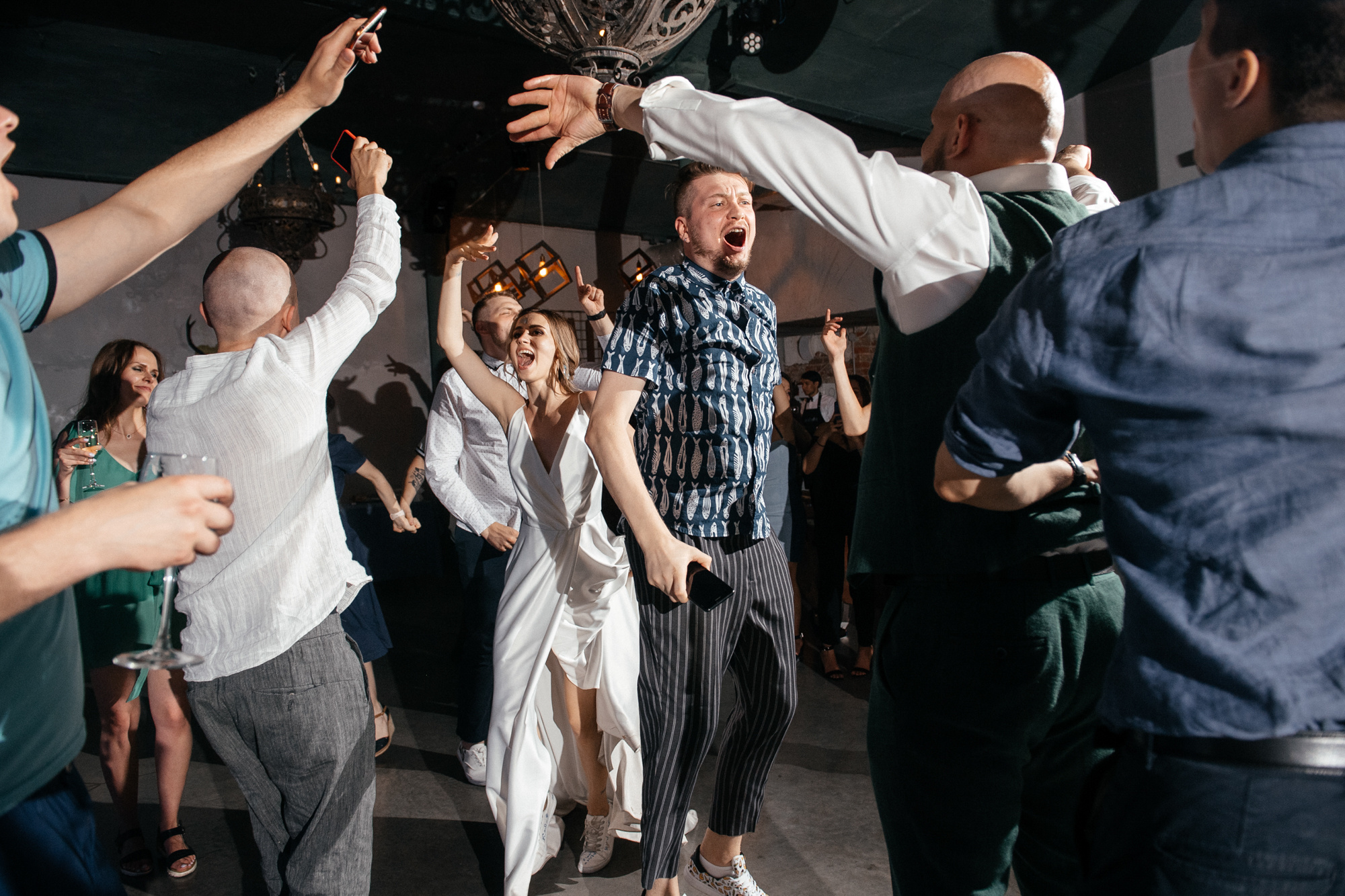 Go tusit'. Алина Посторонка