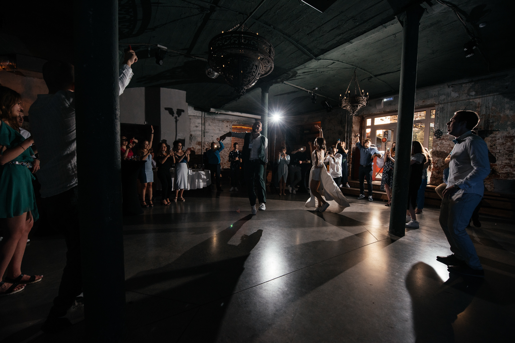 Go tusit'. Алина Посторонка