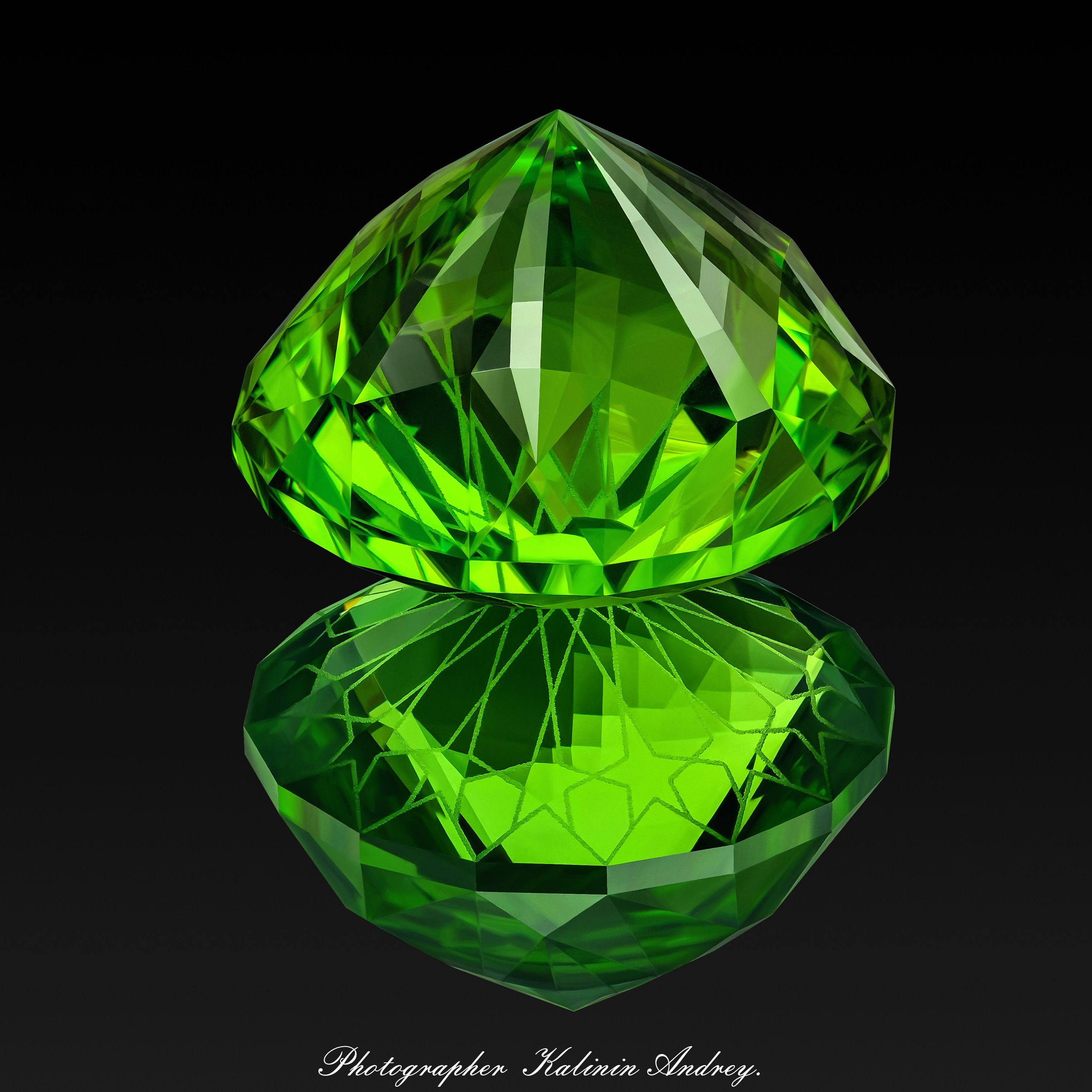 Профессиональная уникальная рекламная фотосъёмка драгоценных в Москве  тел +7 966-003-13-07. Высококачественная профессиональная рекламная фотосъёмка ювелирных украшений, драгоценных камней в Москве. Обучение, консультация