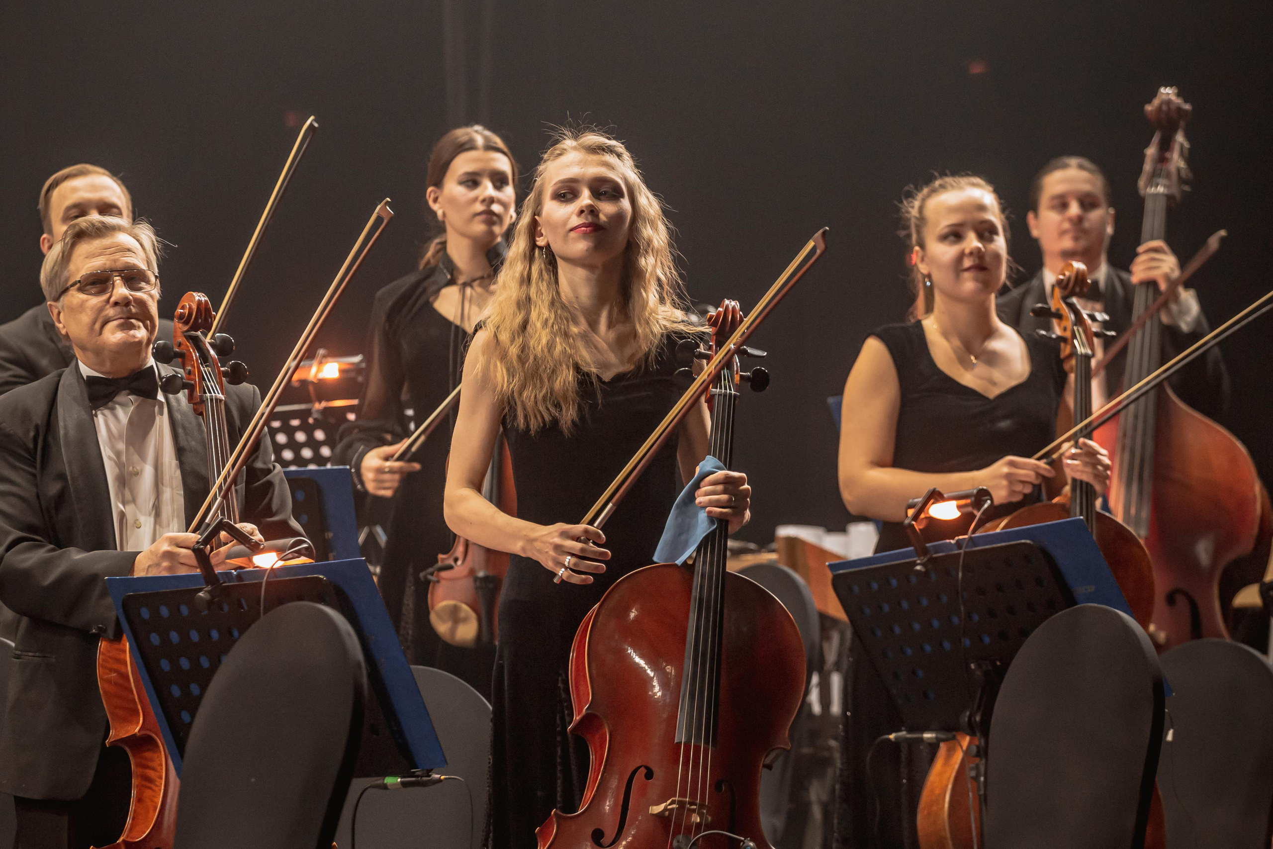 БИ-2 С СИМФОНИЧЕСКИМ ОРКЕСТРОМ. Photographer Sonkina Tatiana (Tanya Ash)